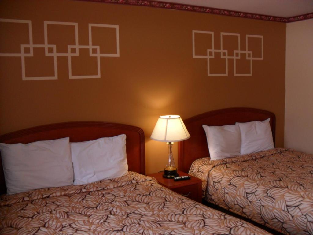 Double Room with Two Double Beds - Non-Smoking photo 2