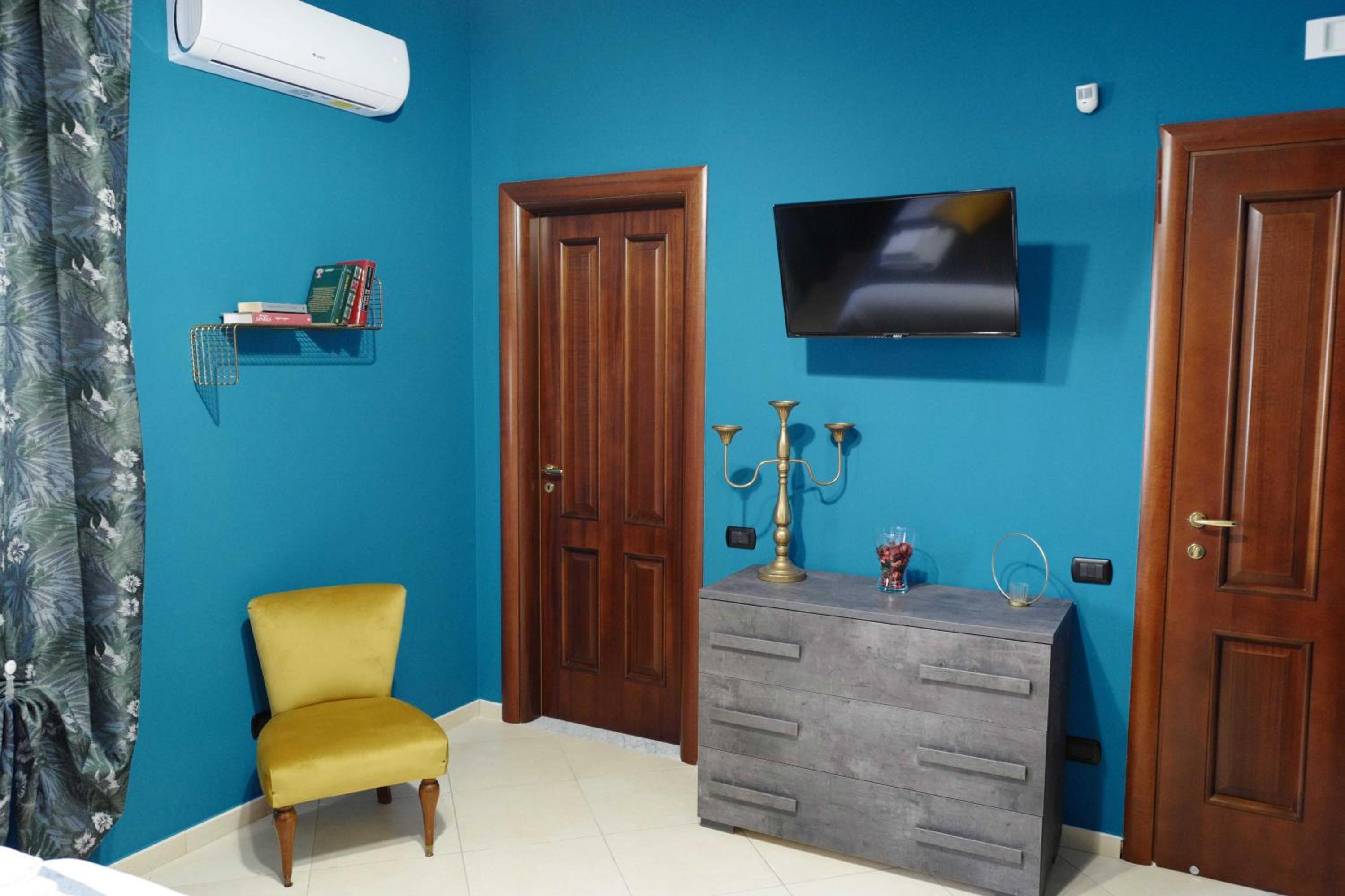 Double Room with Private Bathroom photo 3