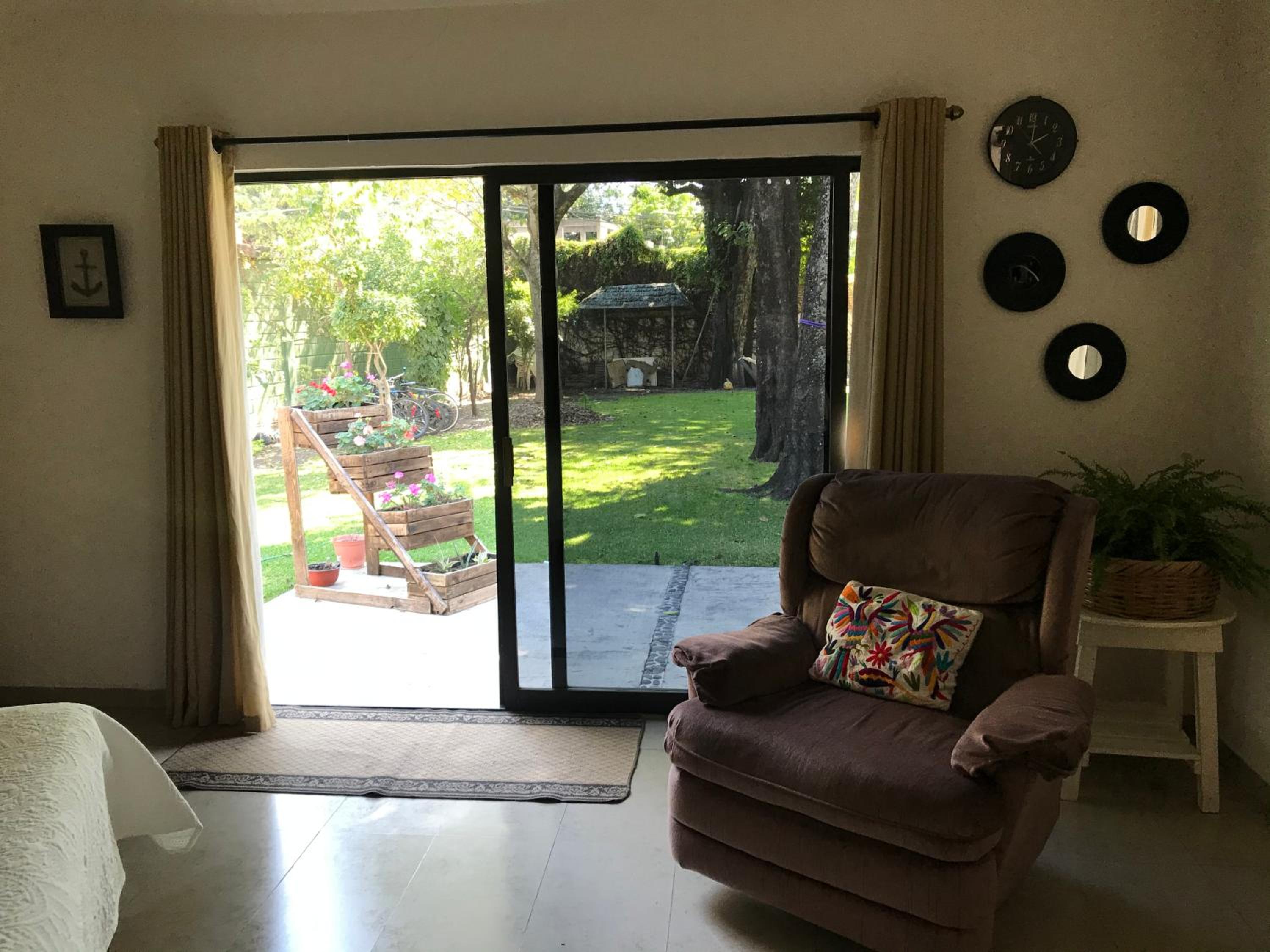 Double Room with Balcony - Photo 3