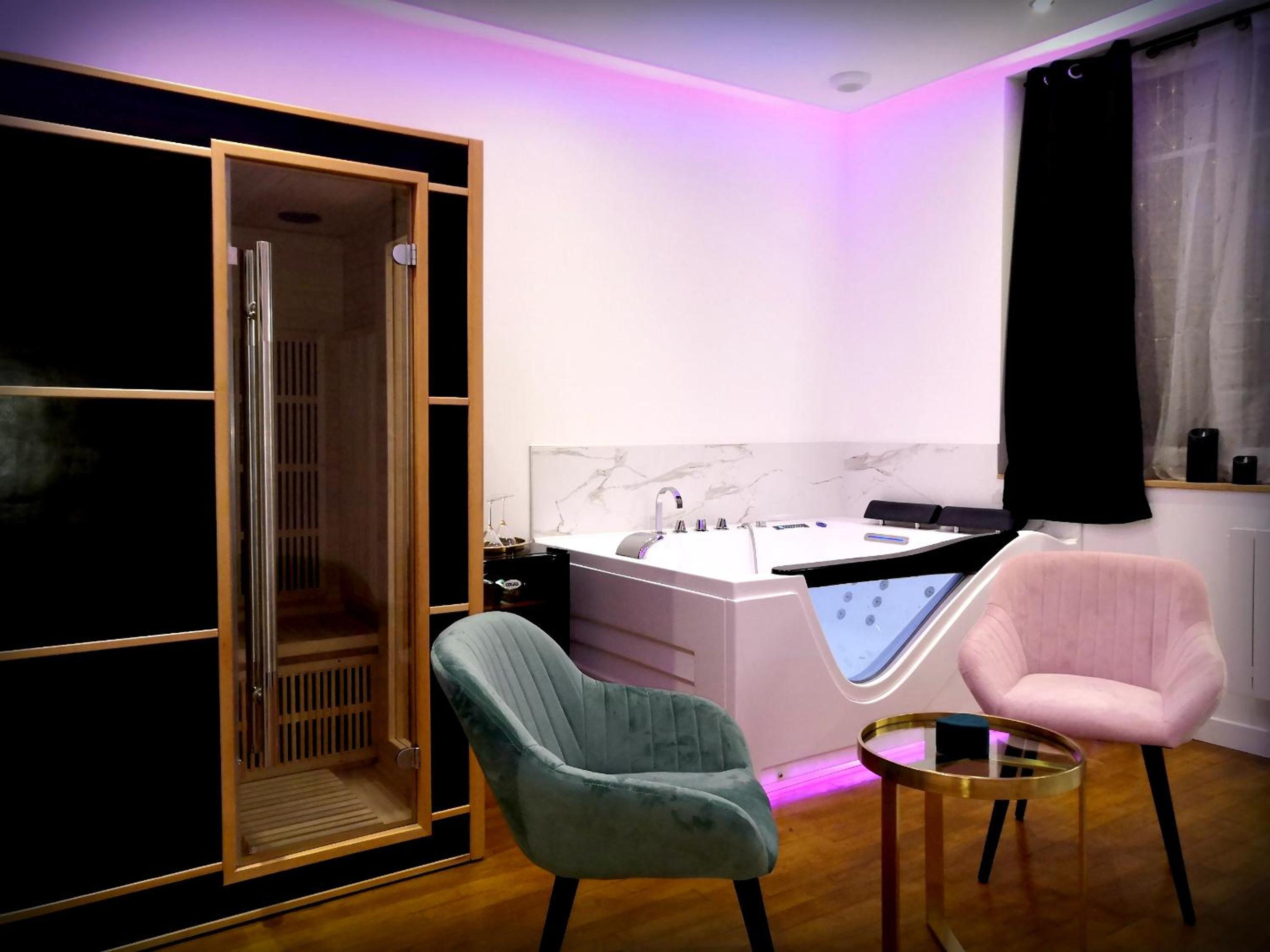 Superior Apartment with Sauna - Photo 17