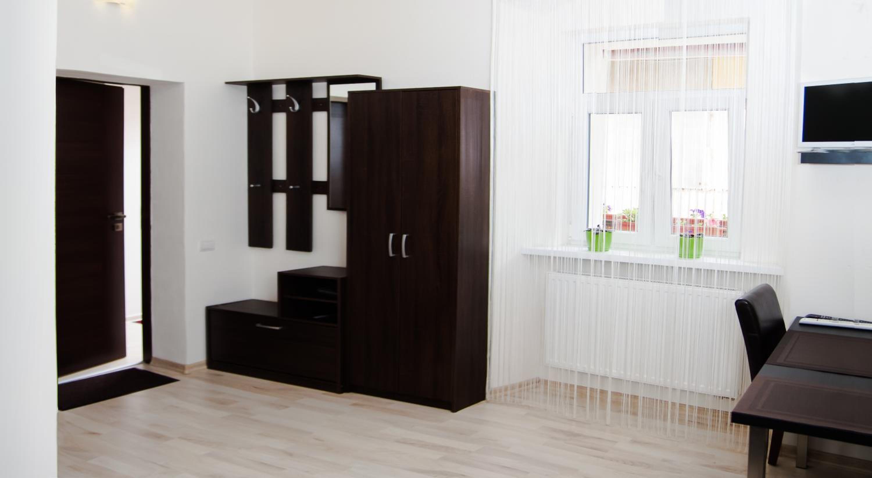 Two-Bedroom Apartment - Photo 8