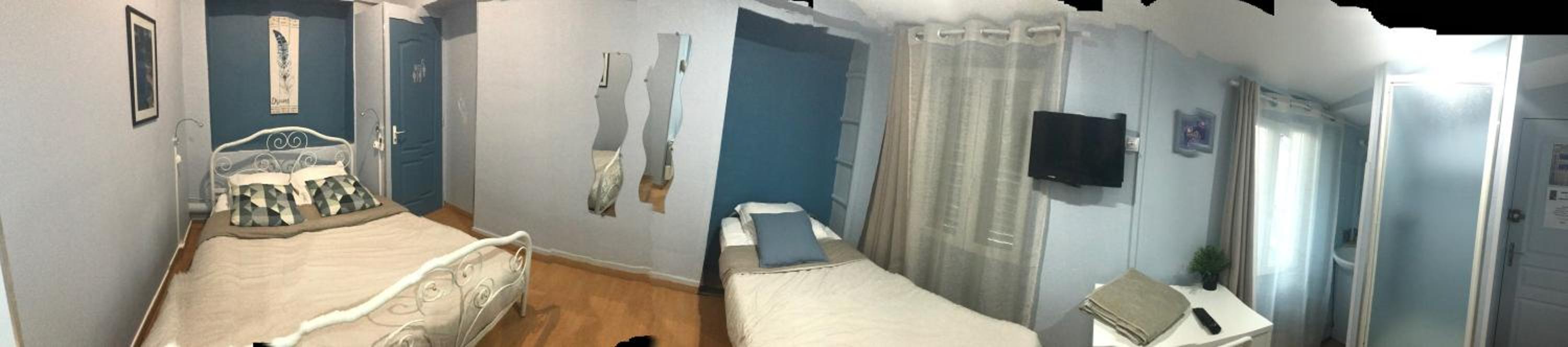 Triple Room with Shower photo 1