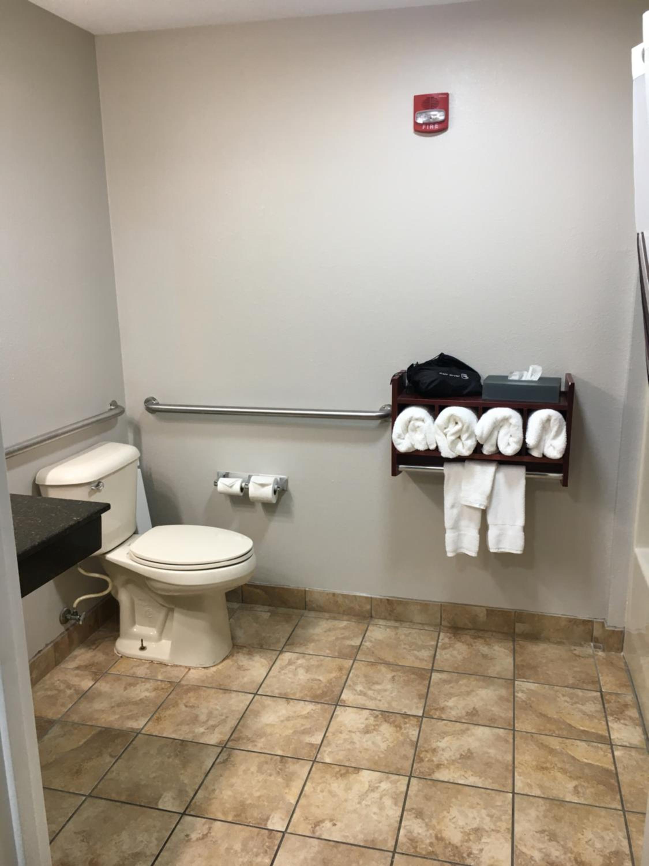 King Room - Mobility Access/Non-Smoking - Photo 2