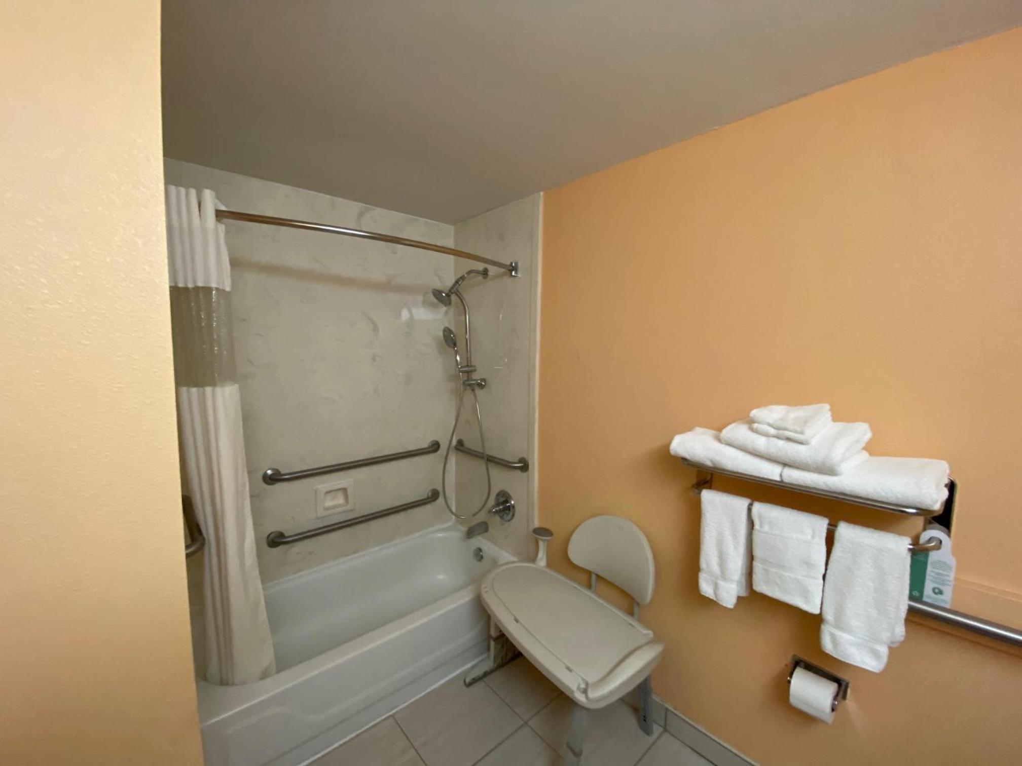 Super 8 by Wyndham Hull Street Midlothian Richmond Area, Photo 3