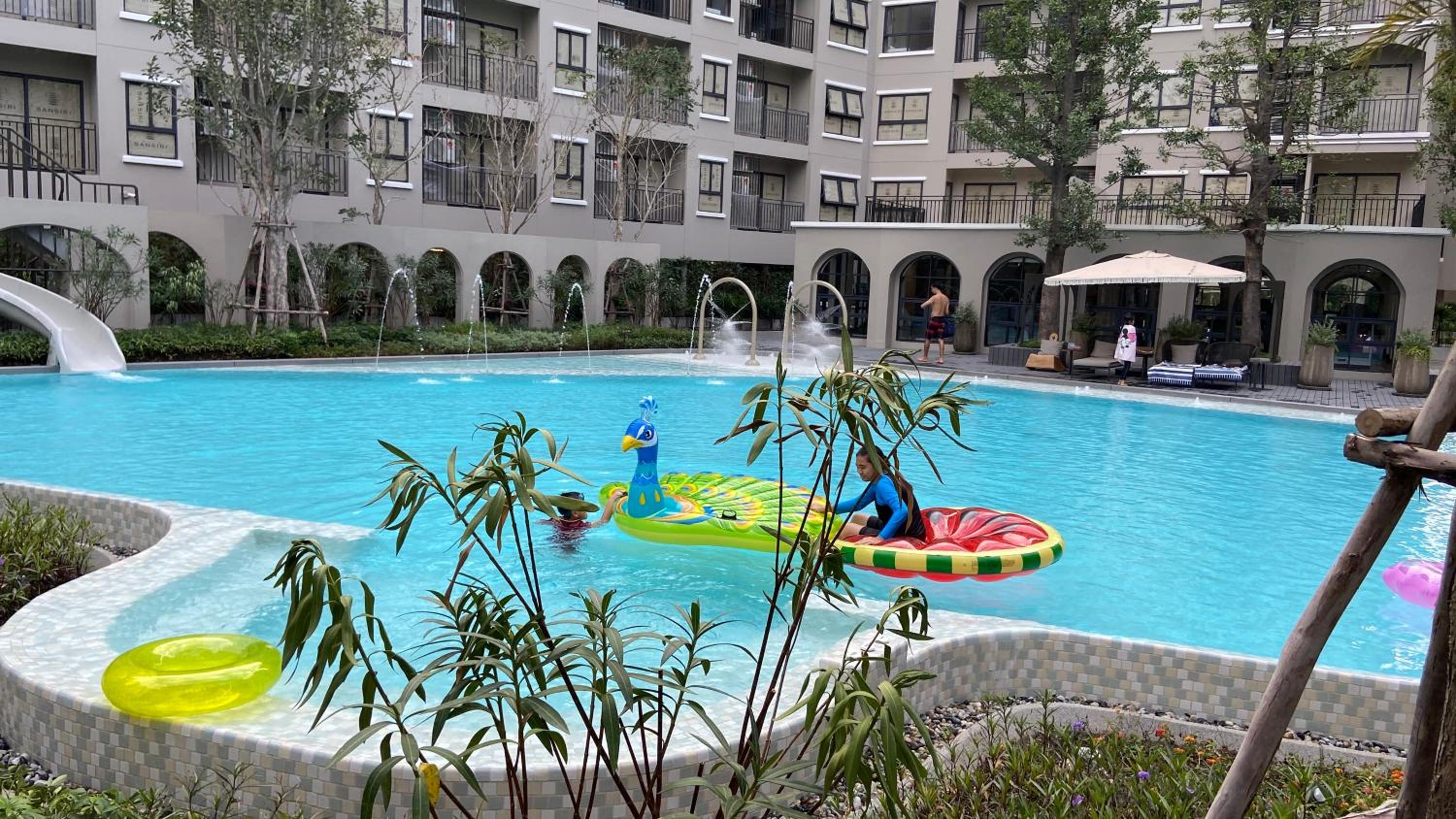 Apartment with Pool View  - Photo 44