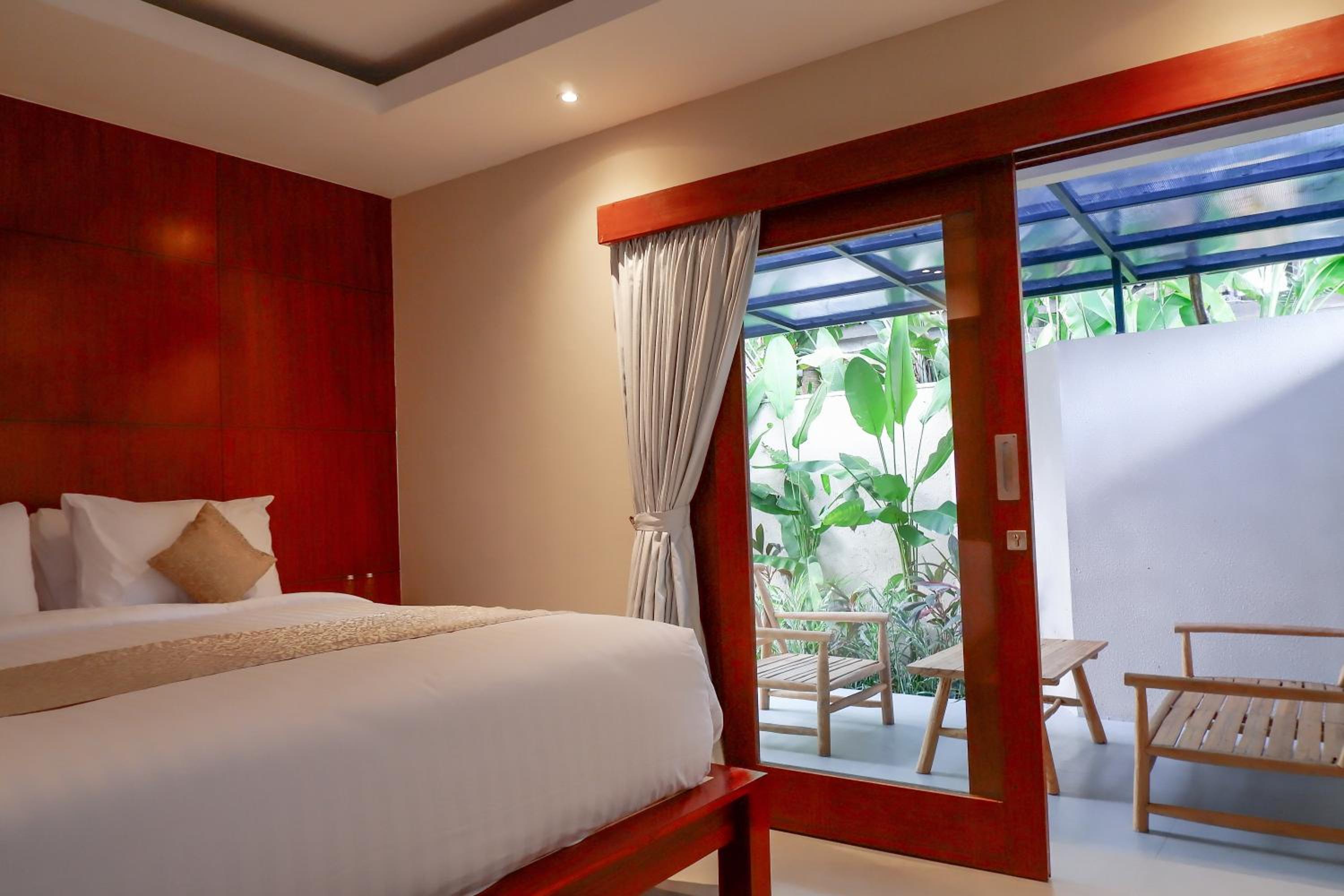 Superior Room Balinese Style - Photo 13