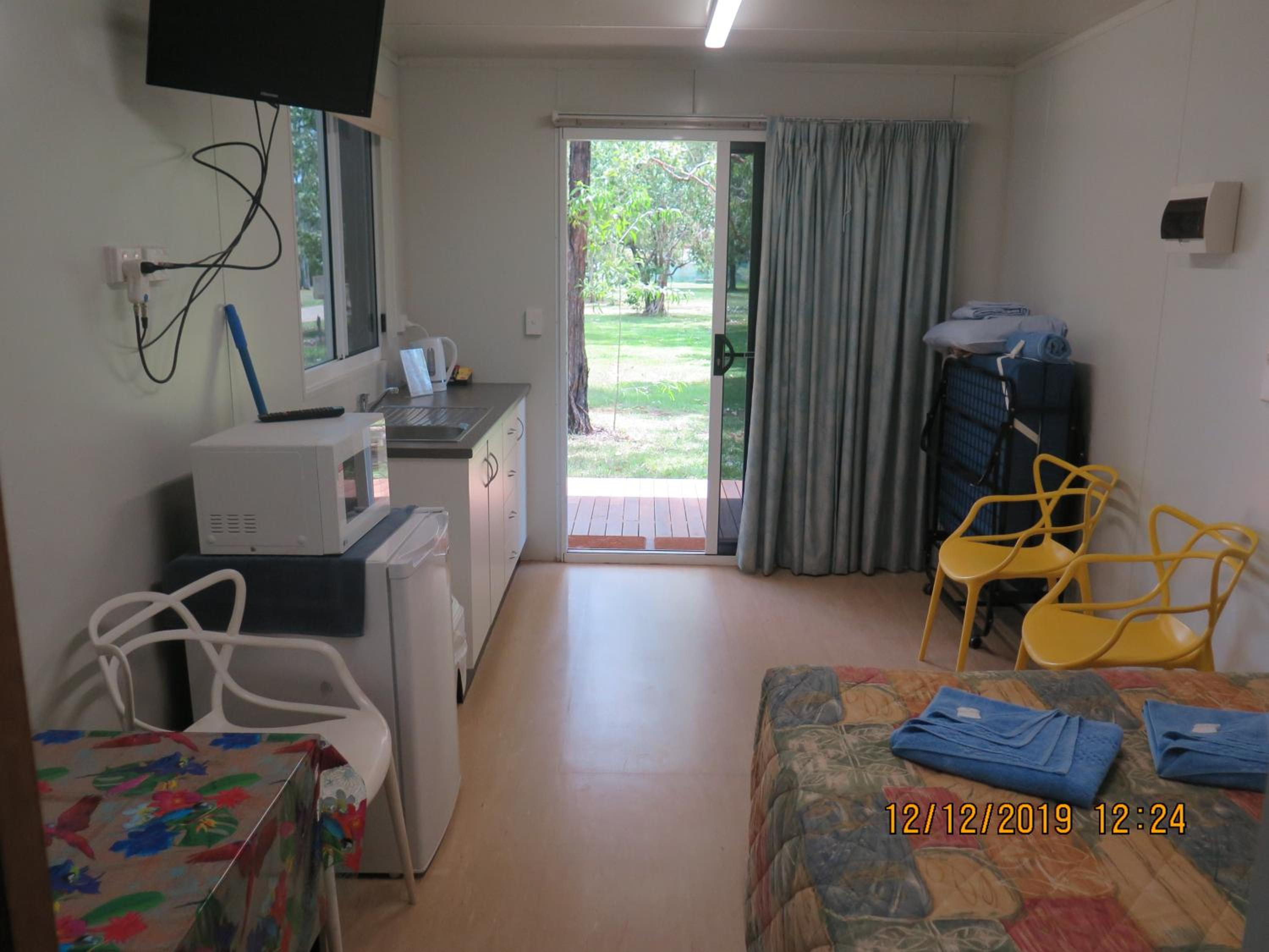 Ensuite Cabin 6  photo 1