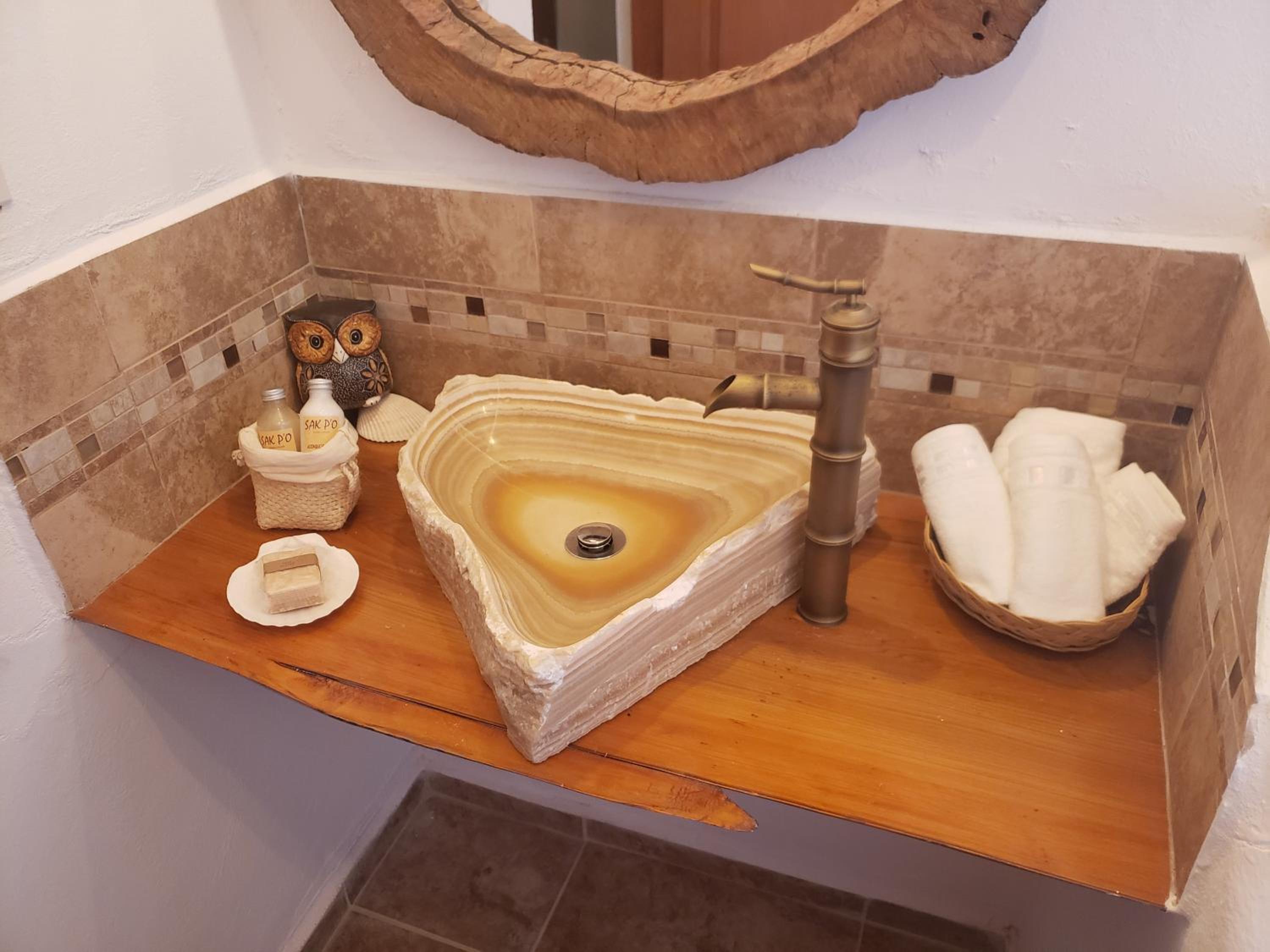 Superior King Suite - Photo 6