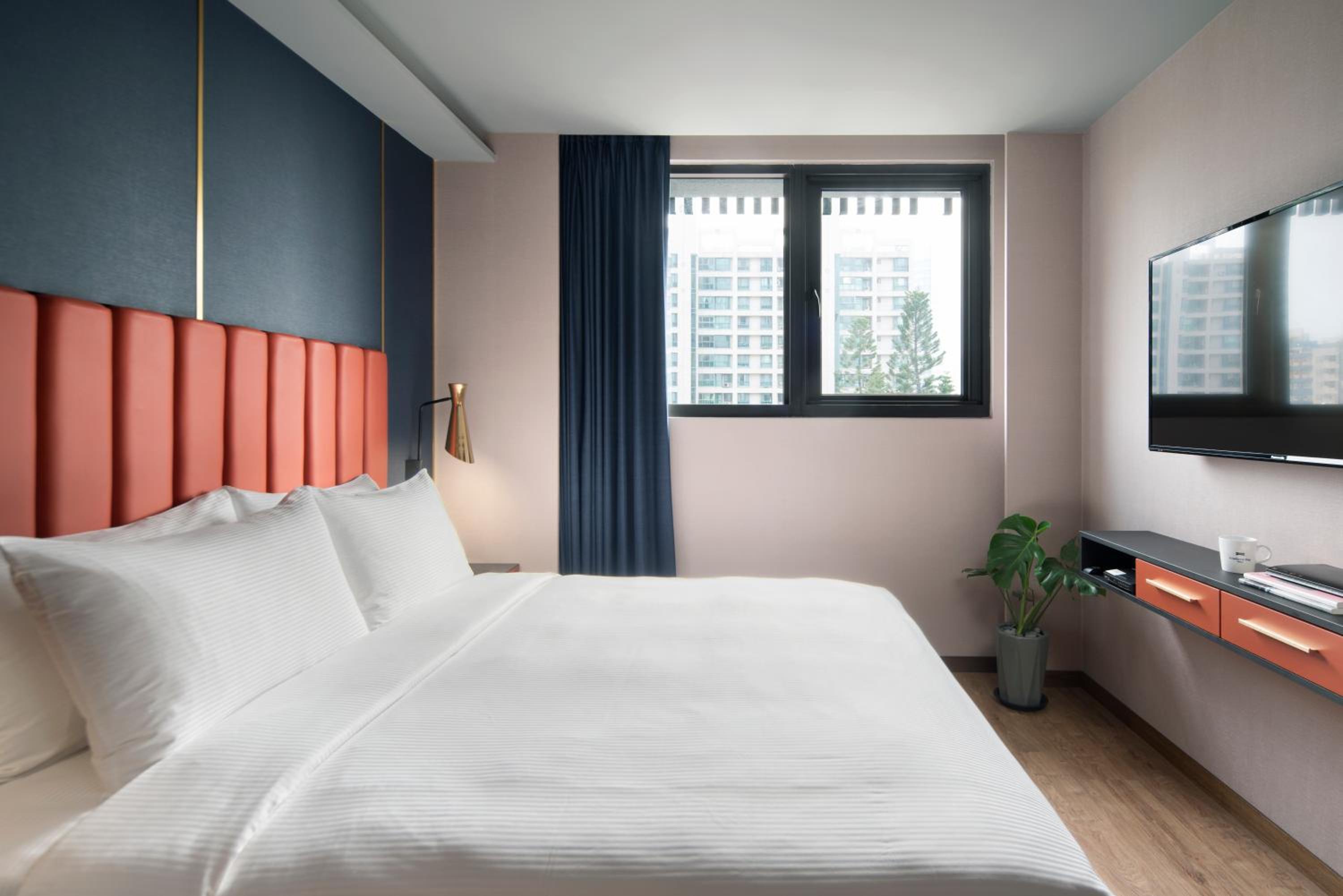 Standard Double Room - Photo 6