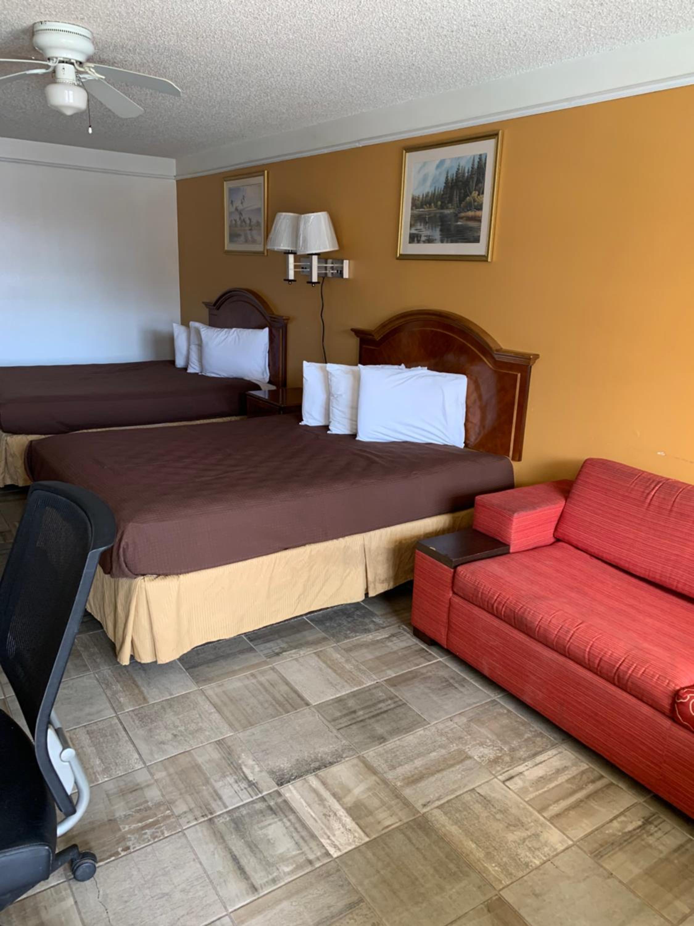 Queen Room with Two Queen Beds - Photo 1