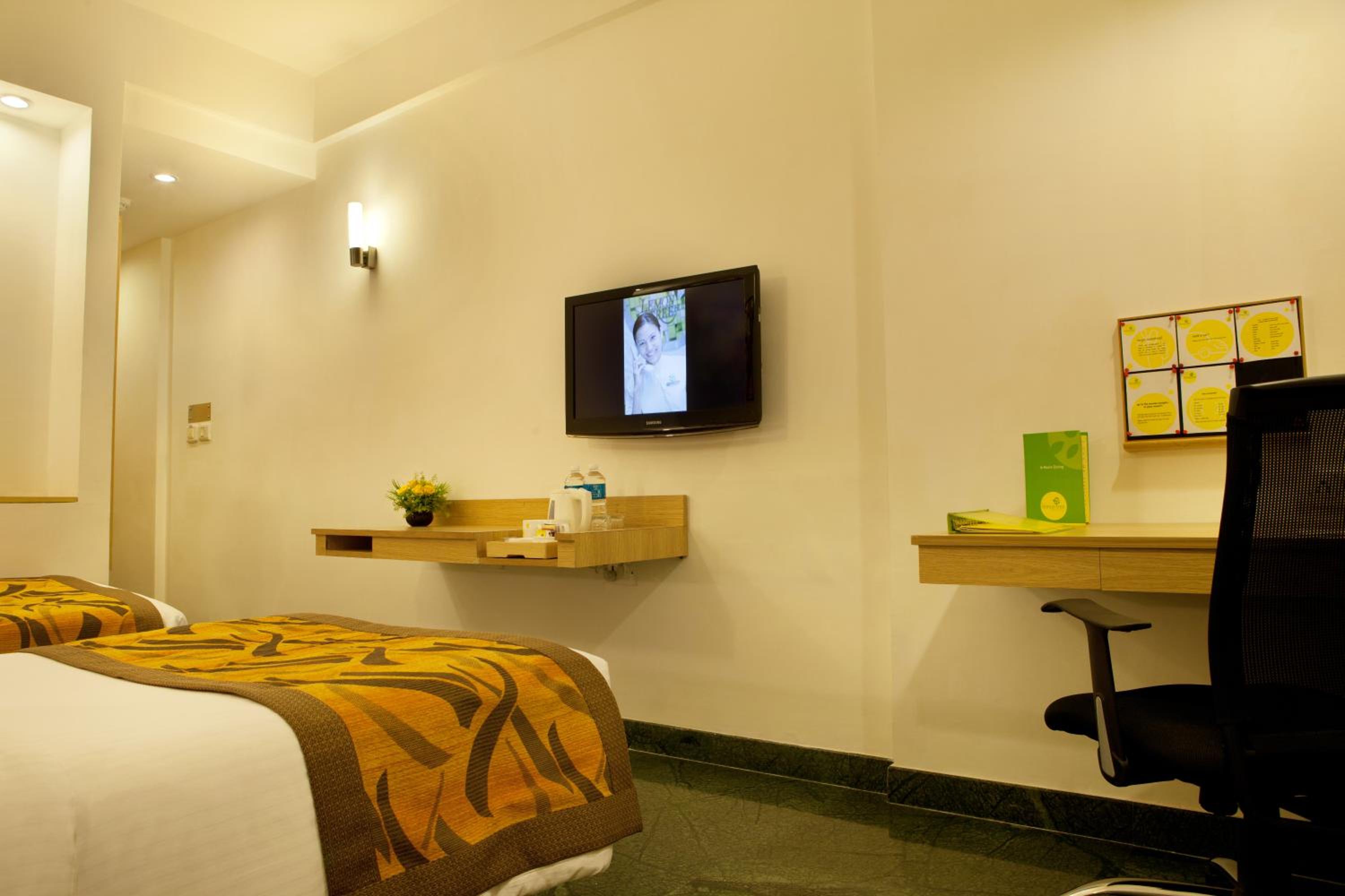 Superior Twin Room - Photo 1
