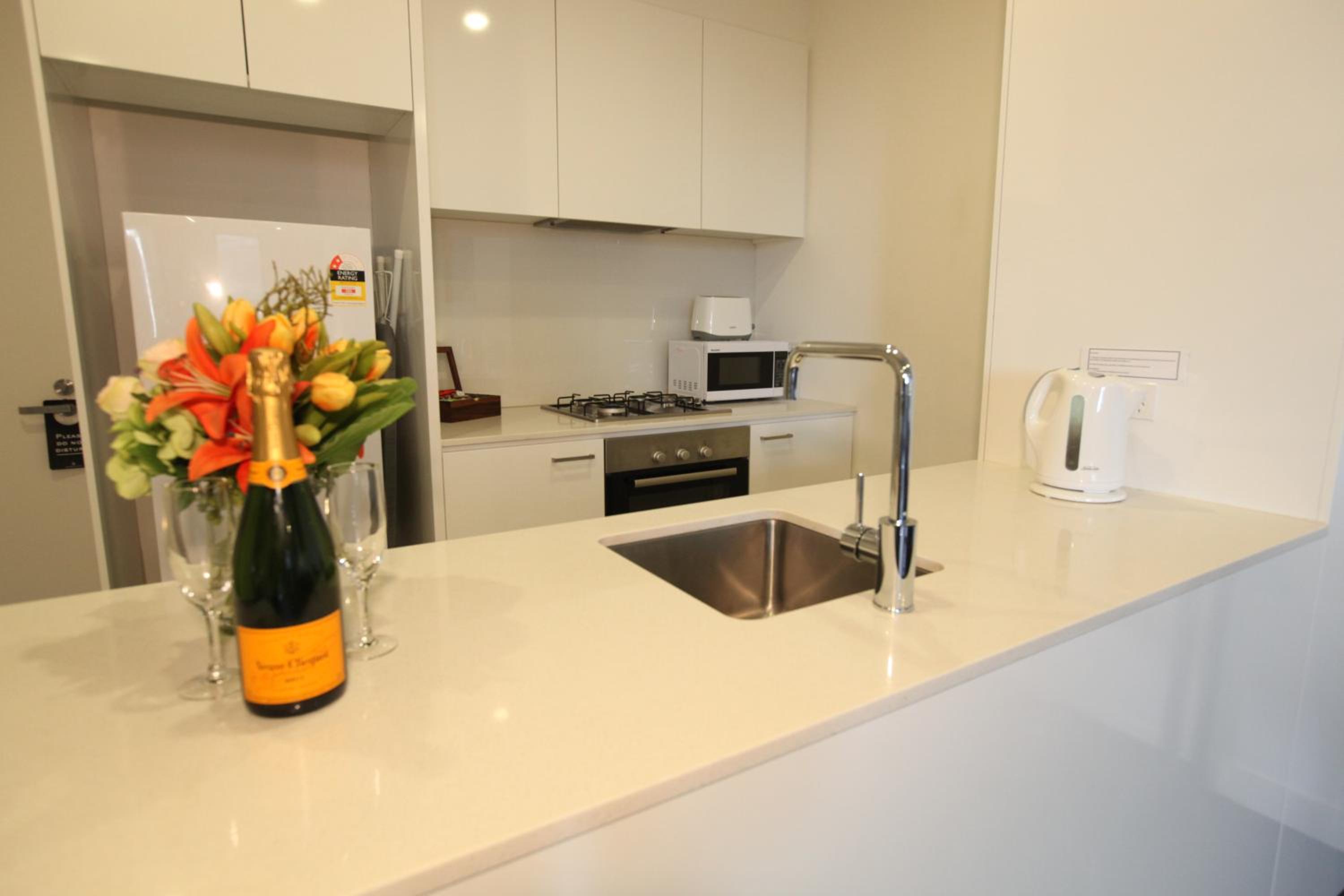 One-Bedroom Apartment - Photo 12