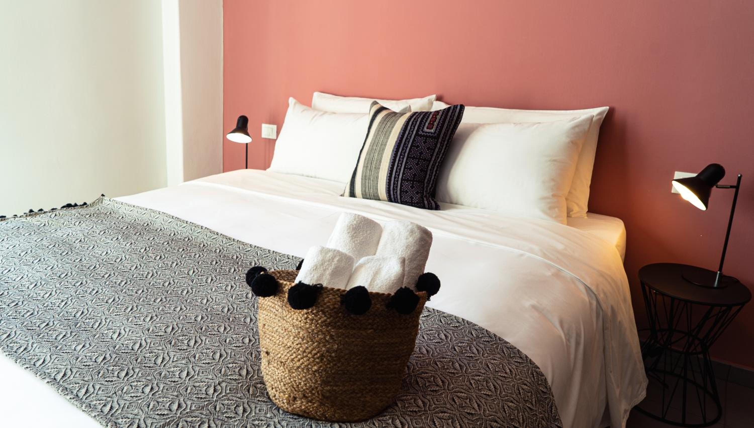 Superior King Room - Photo 3