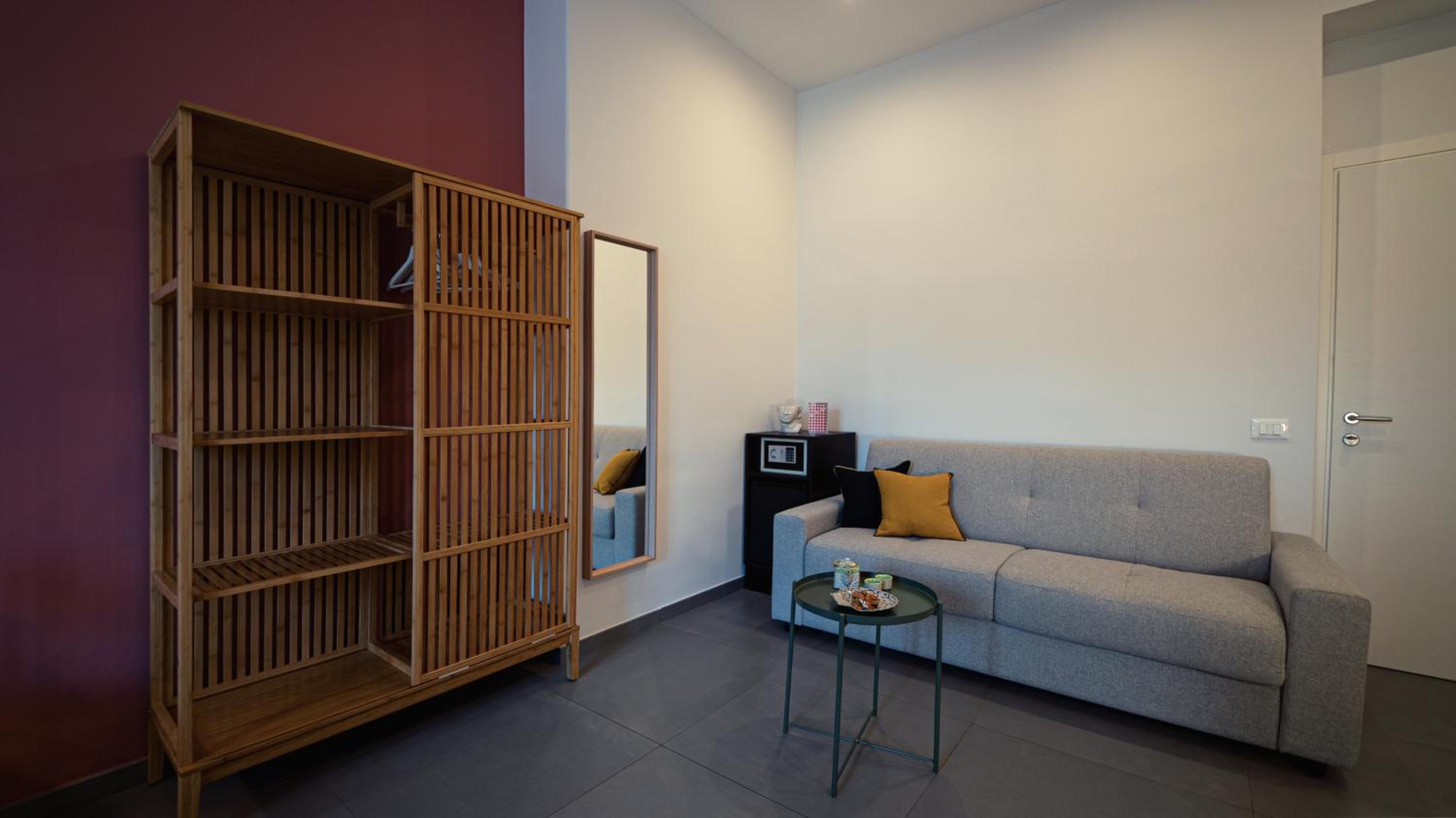 Superior King Room - Photo 11