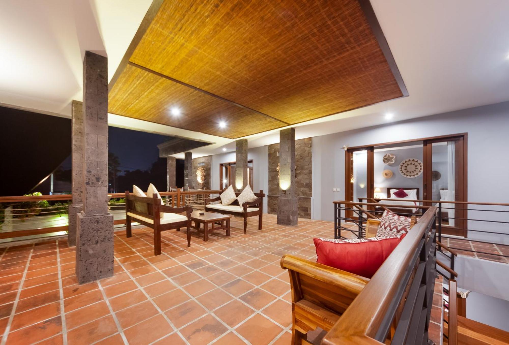 Suite - Photo 2