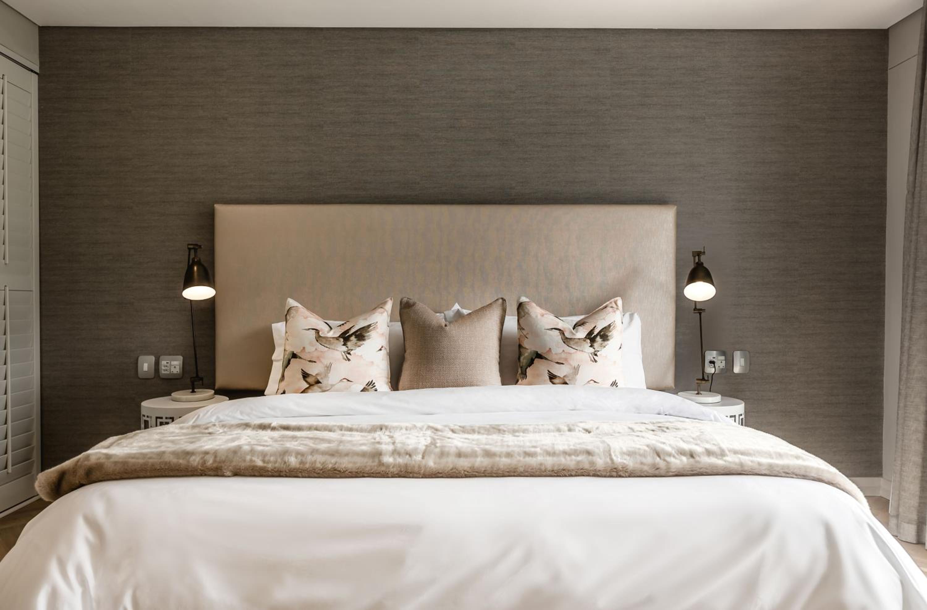 Luxury King or Twin Room with Mountain View - Photo 7