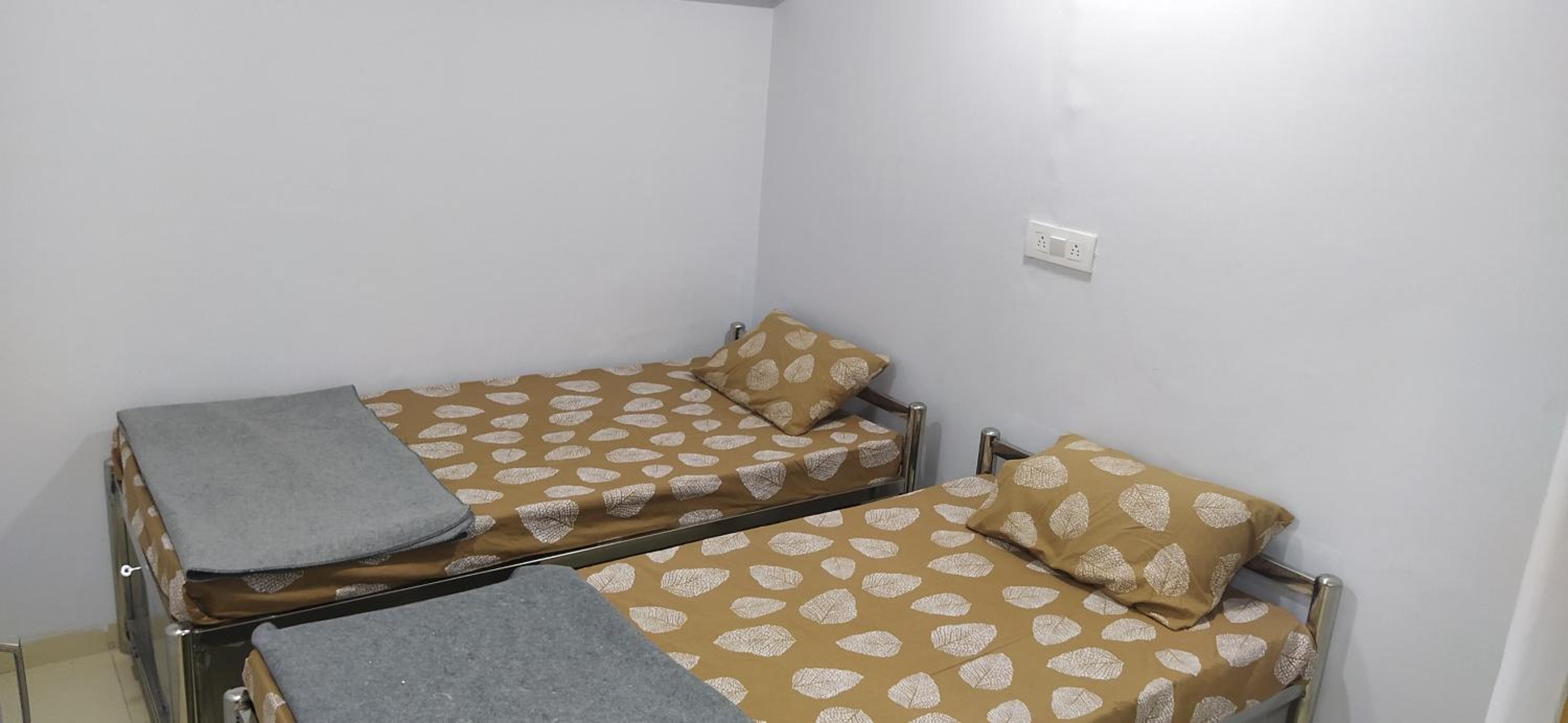 Budget Double Room photo 3