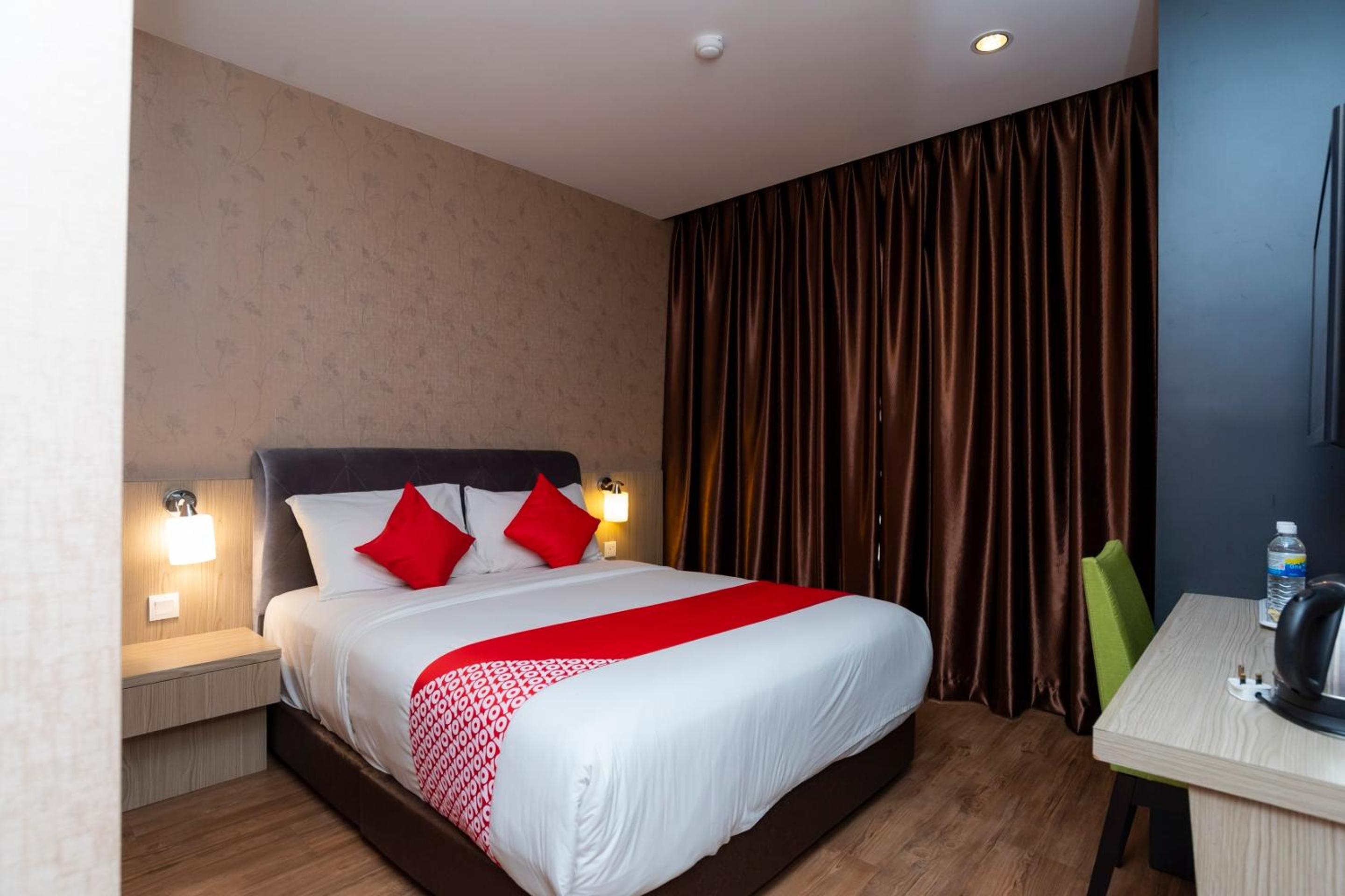 Deluxe Suite photo 1