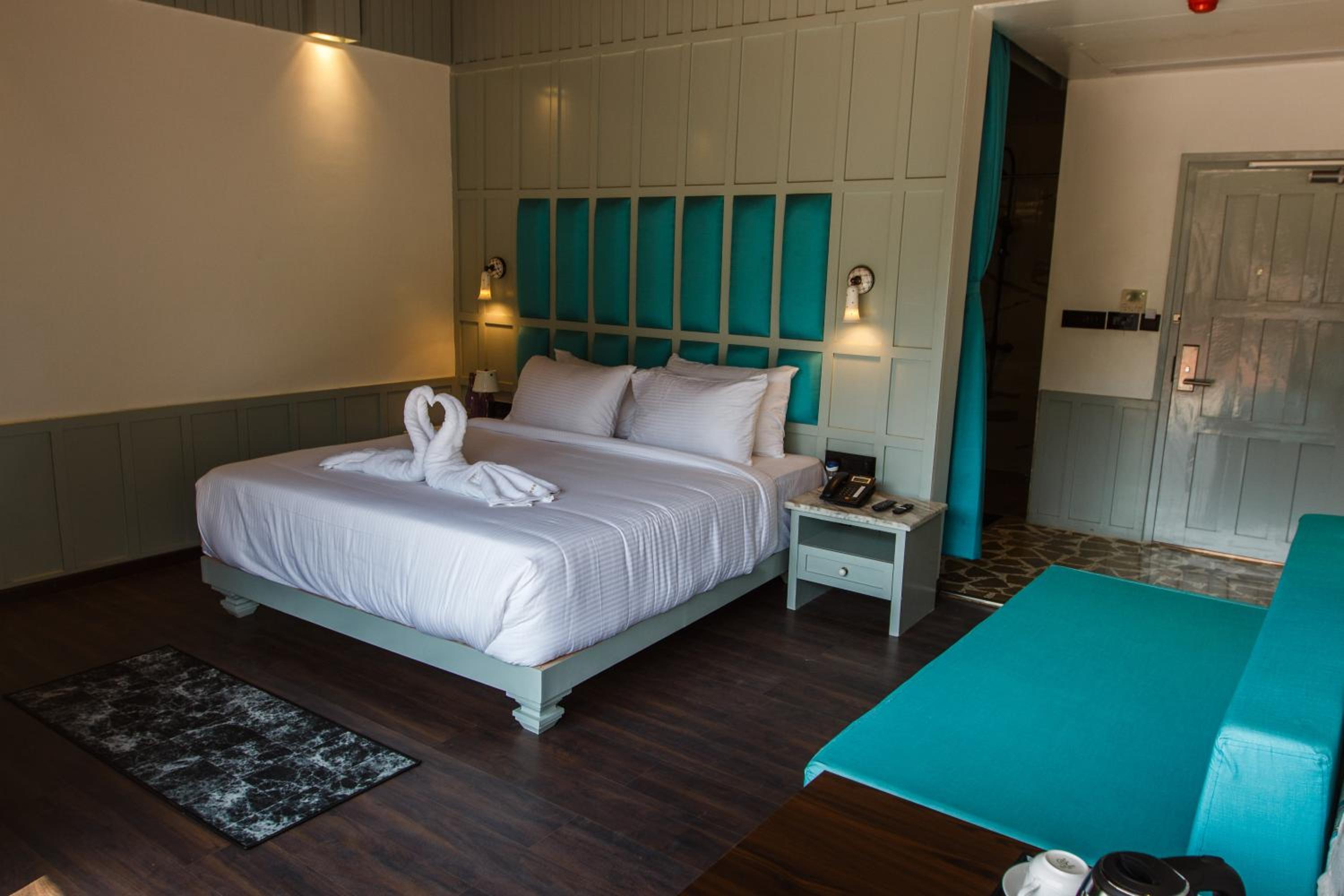 Hill Villa - Photo 4