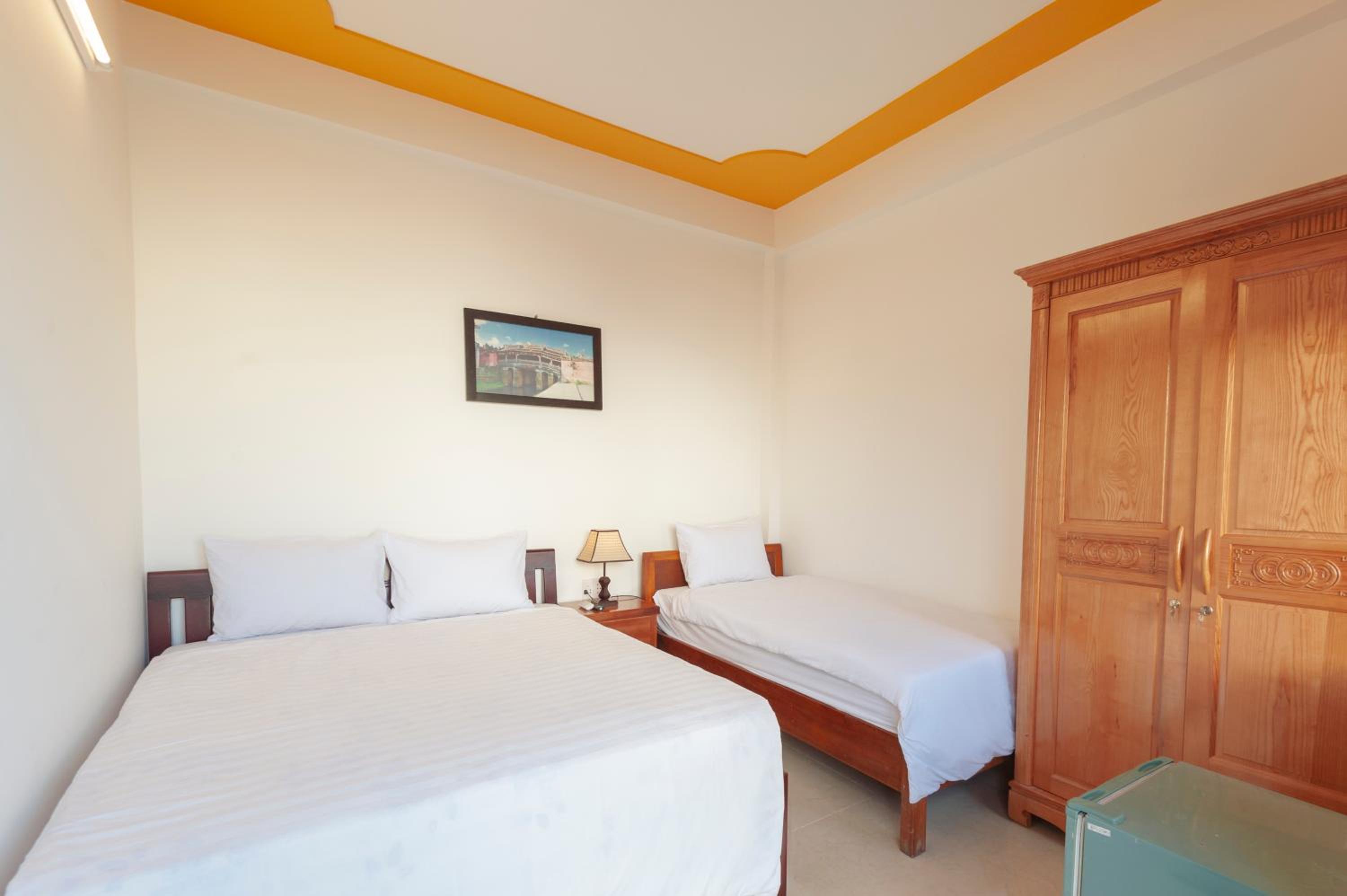 Twin Room with View