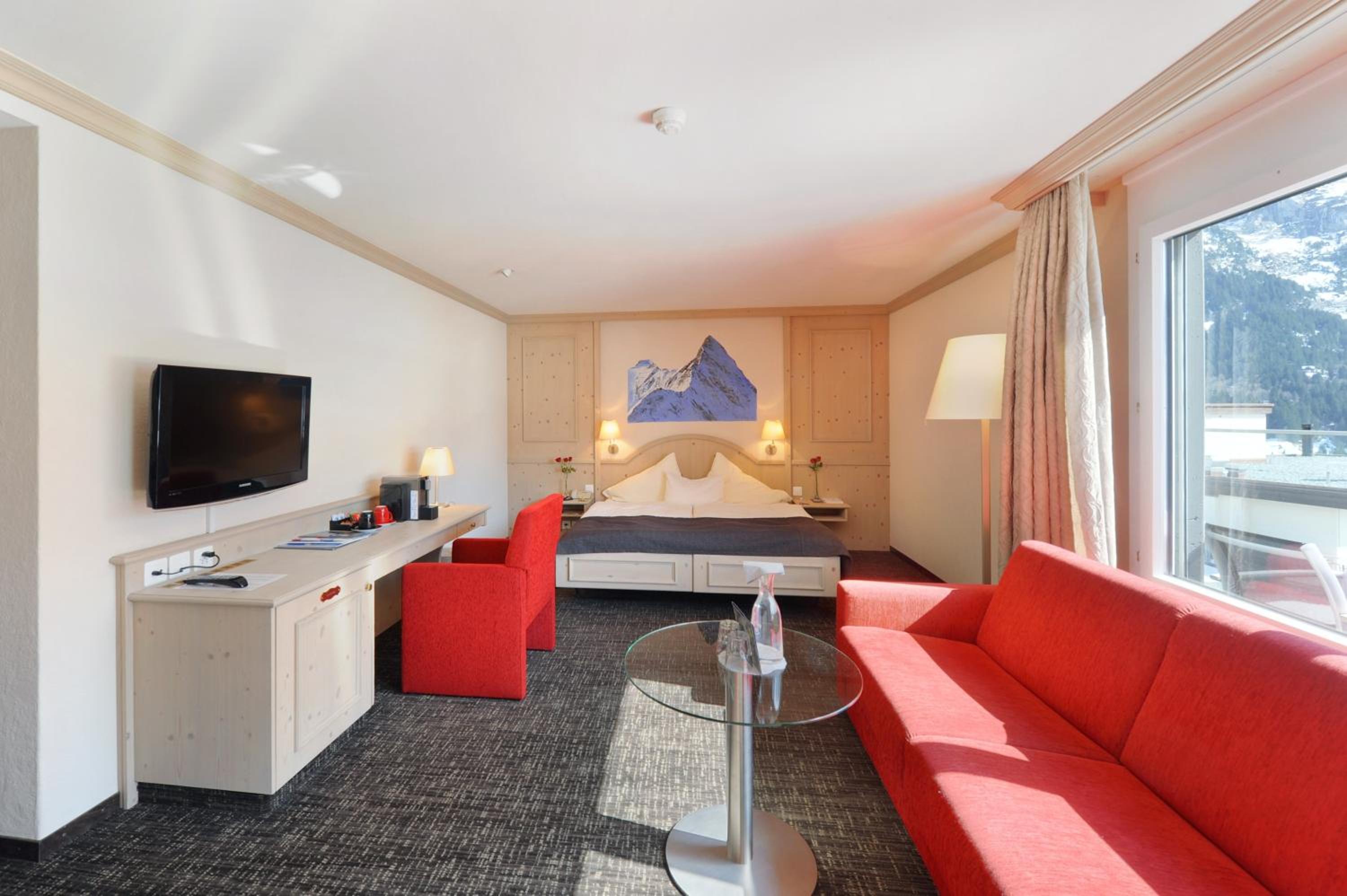 Junior Suite with Mountain View