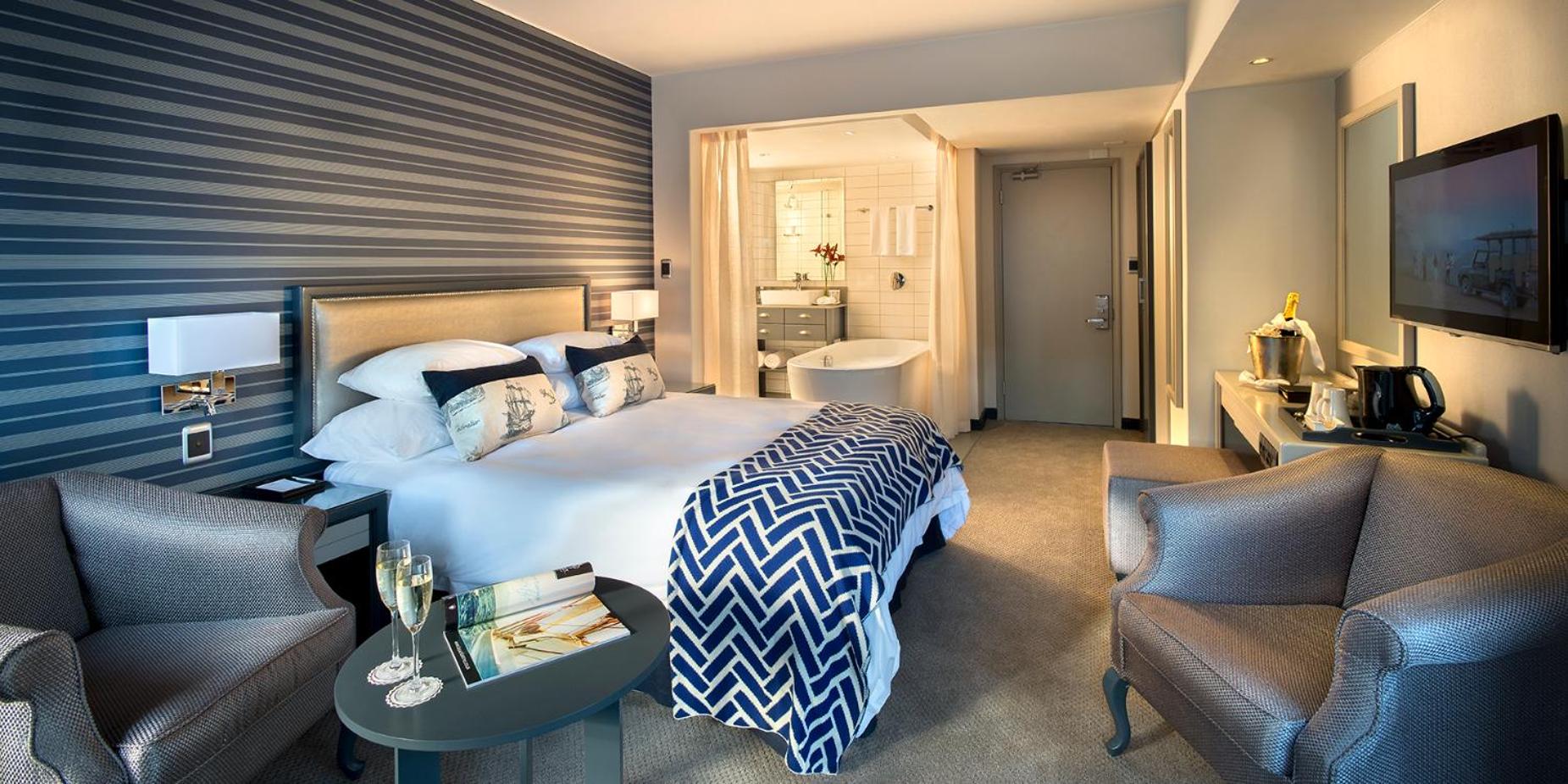 Deluxe Queen Room - Photo 4