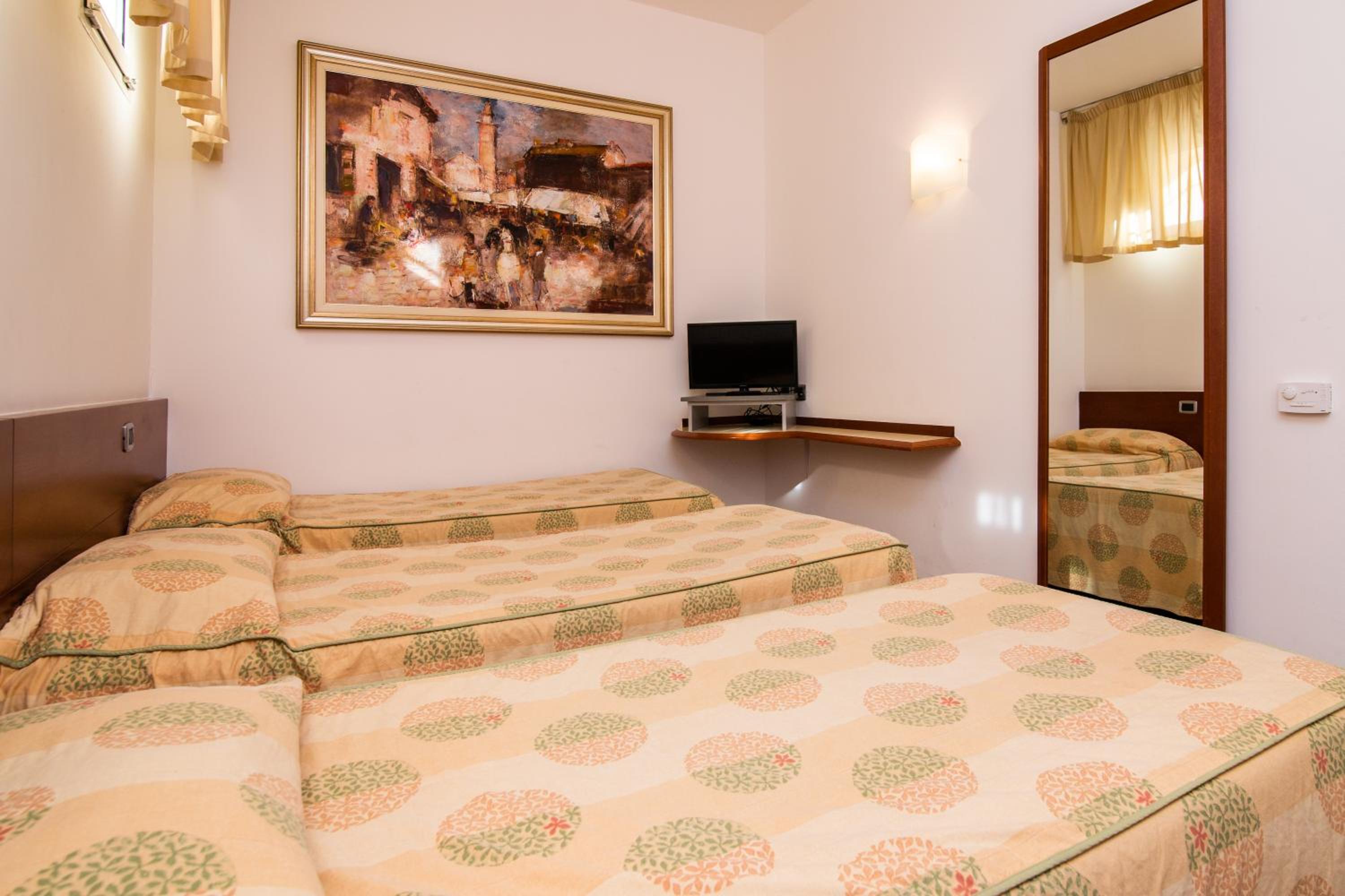 Triple Room - Photo 4