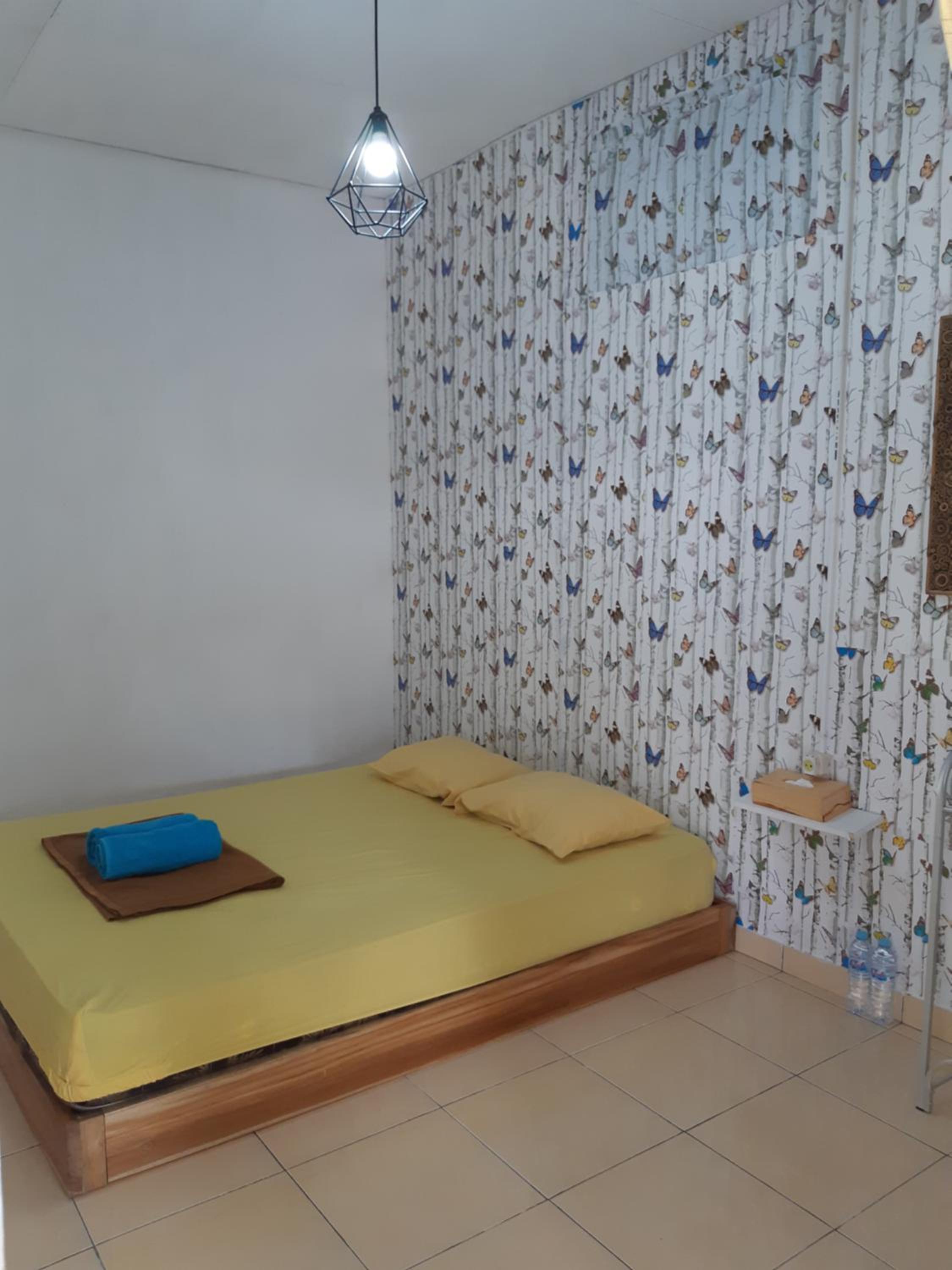 Double Room with AC - Shared Bathroom photo 1