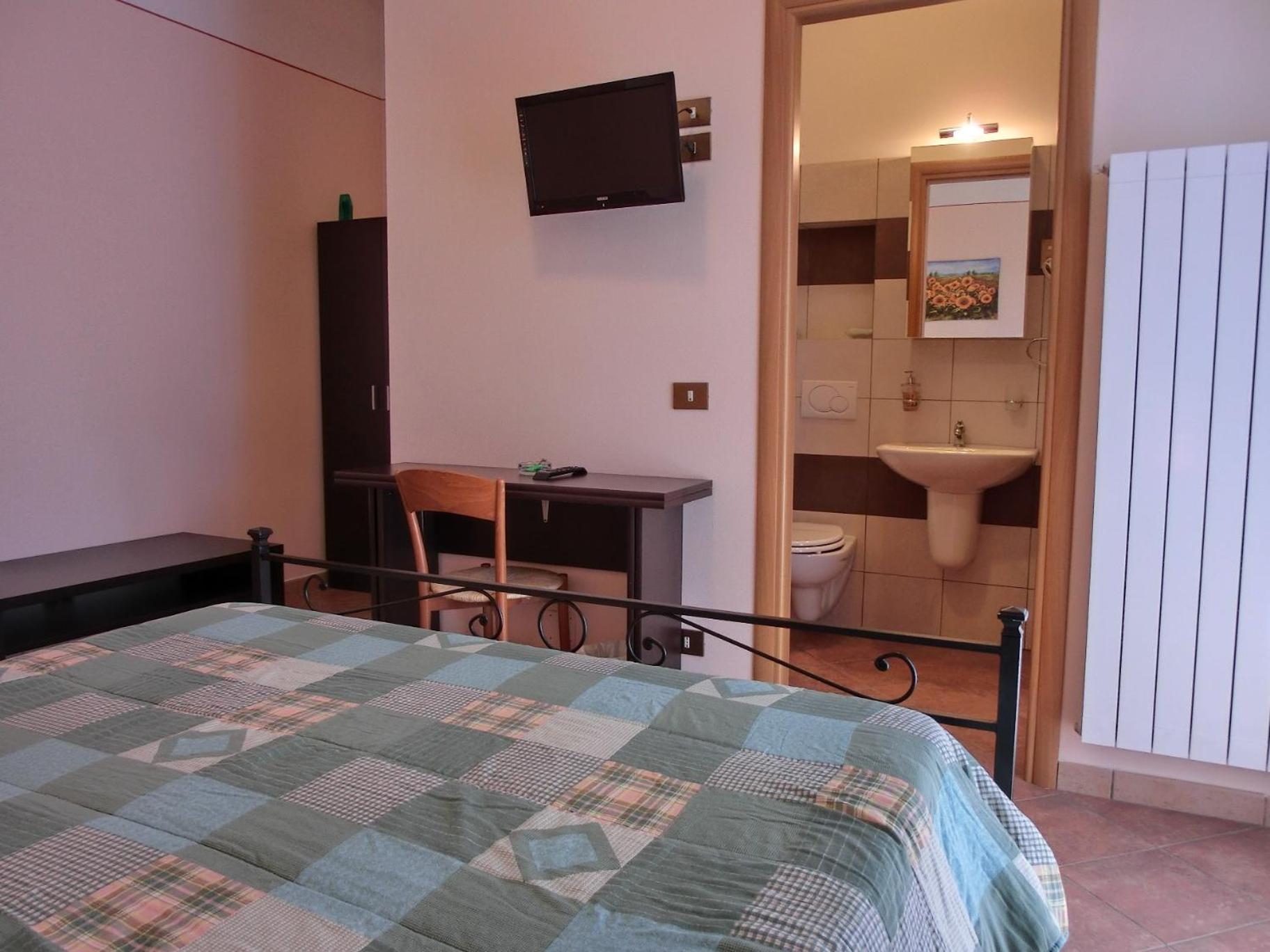Double Room photo 2