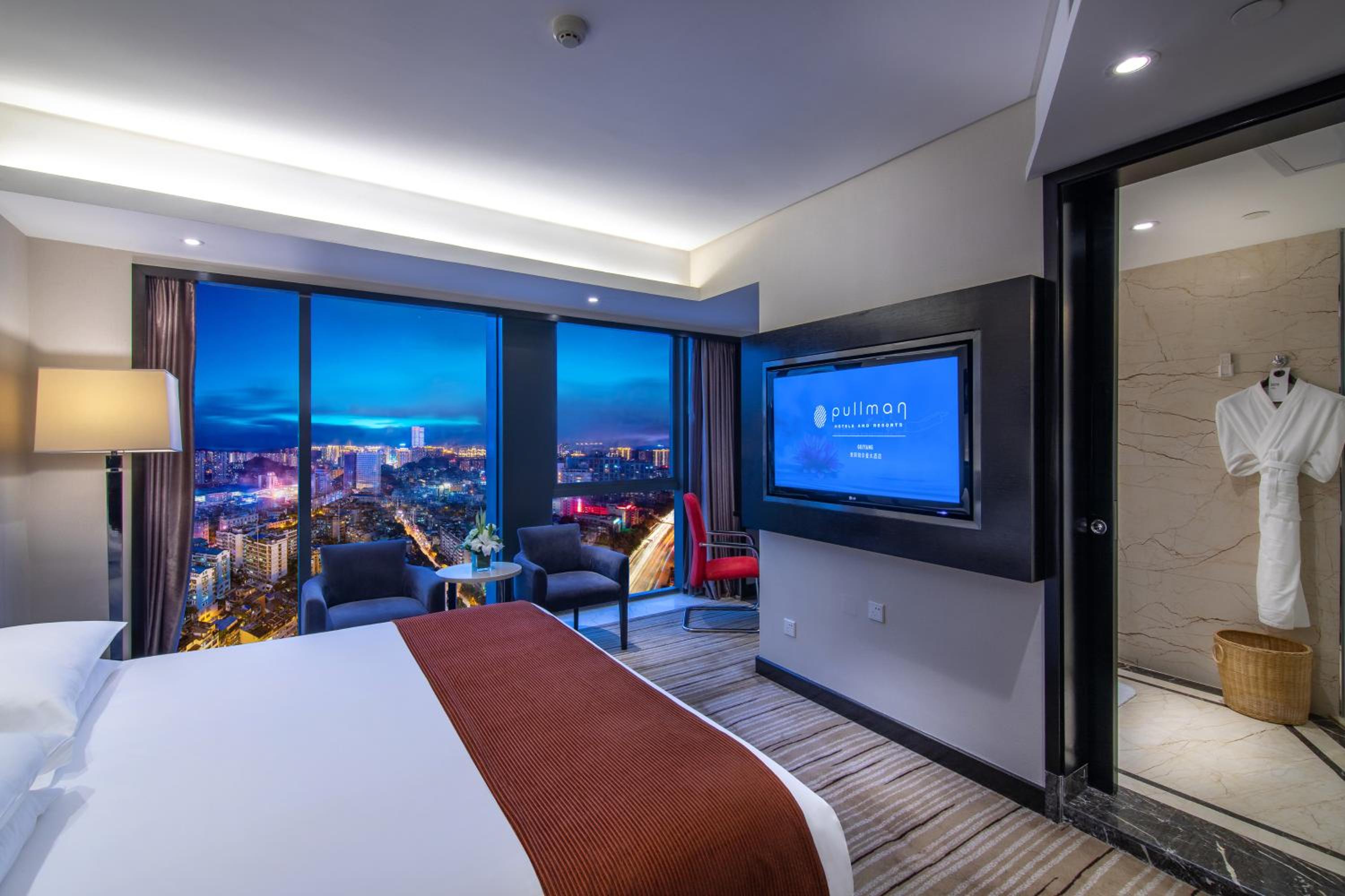Superior King Room - Photo 2