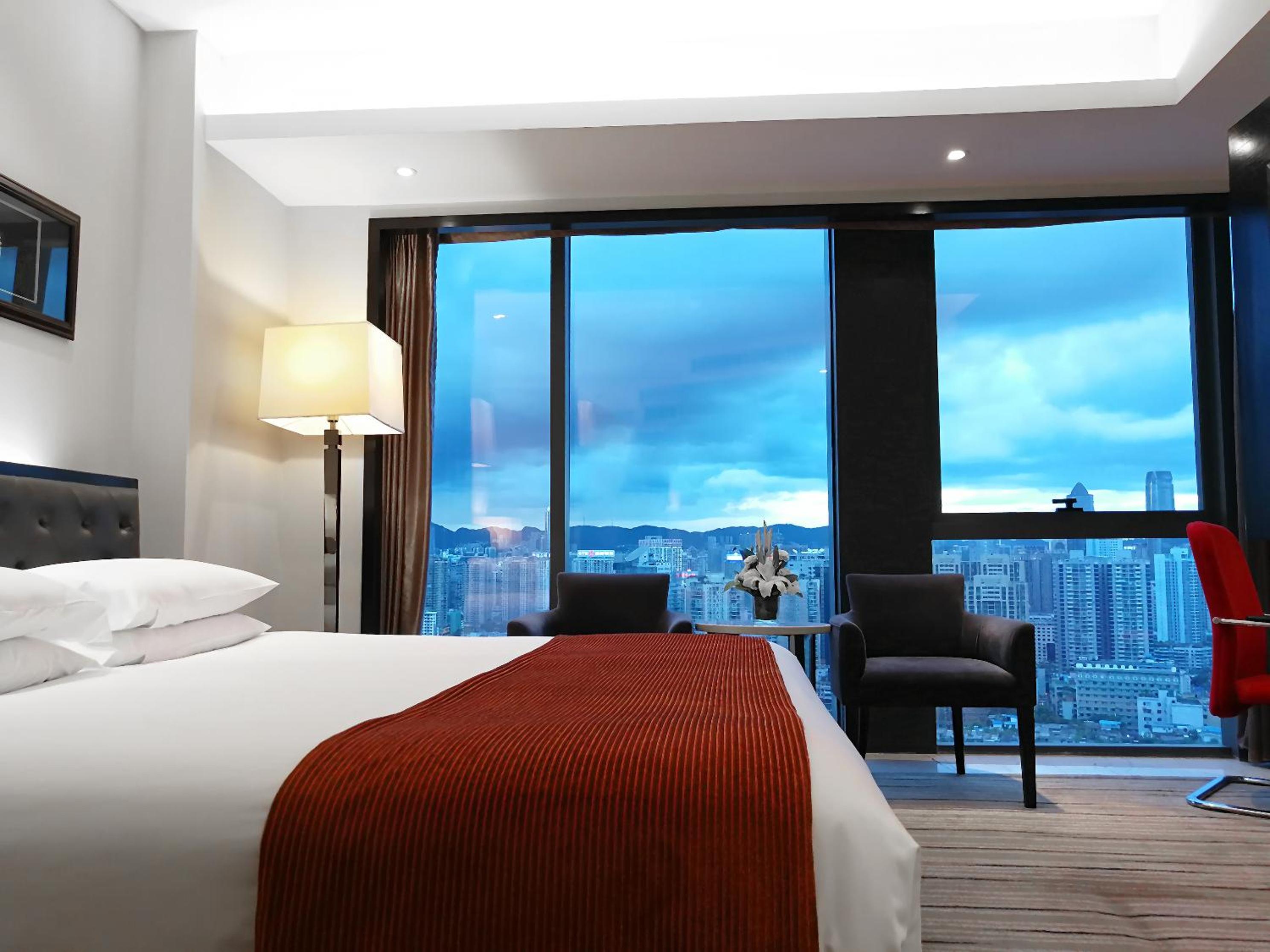 Superior King Room - Photo 6