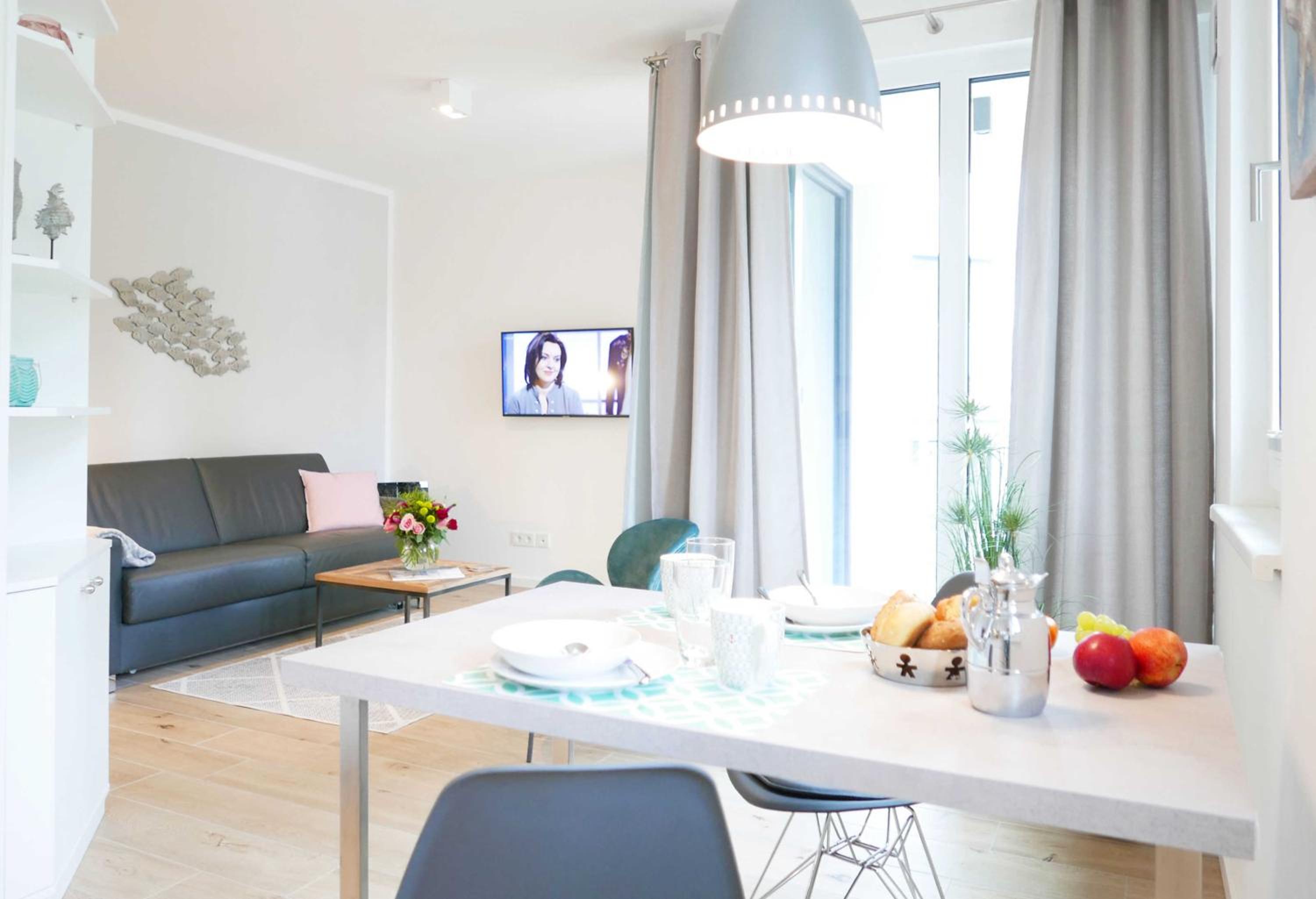 One-Bedroom Apartment with Balcony photo 1