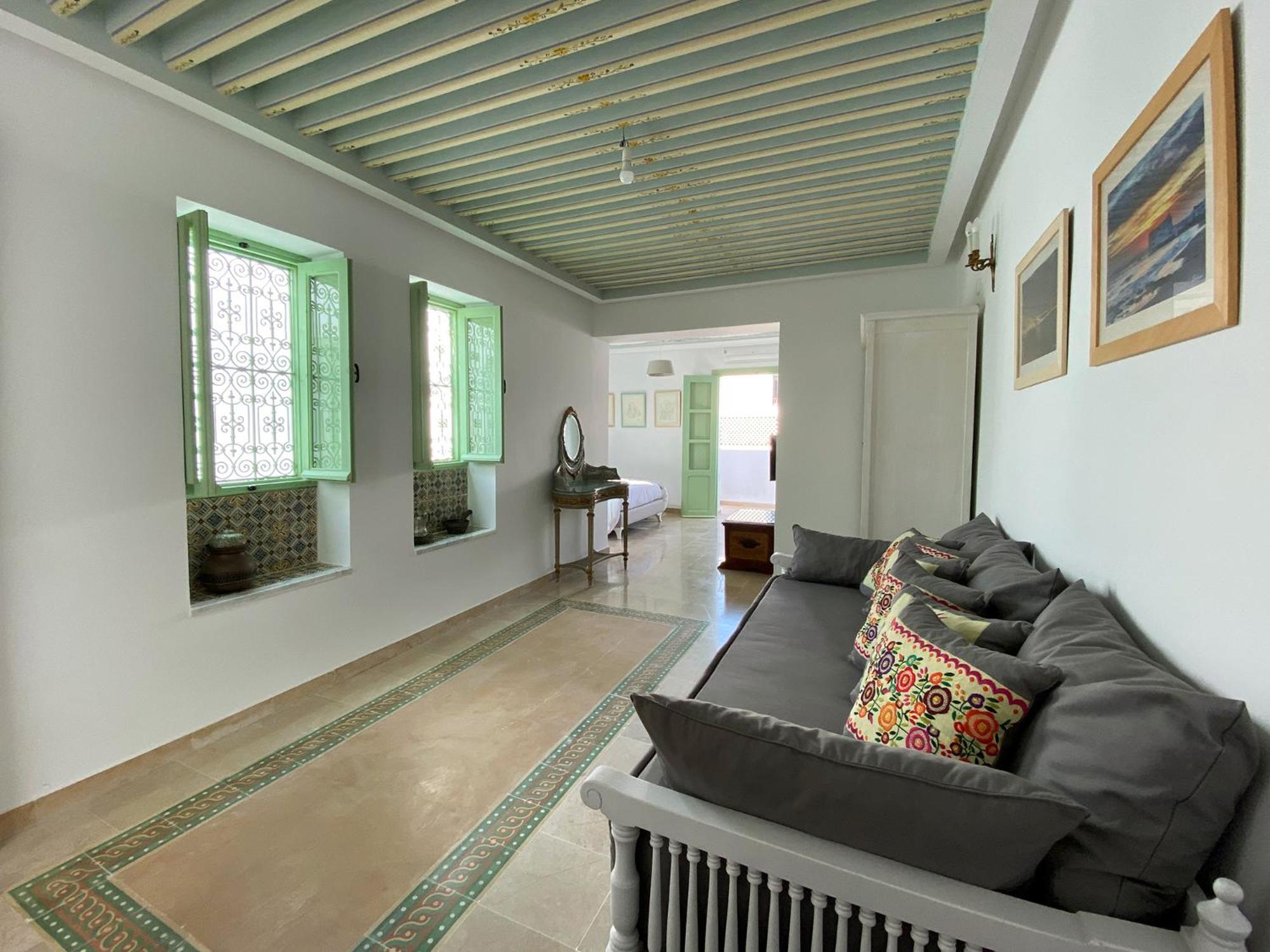 Deluxe Double Room with Balcony photo 2