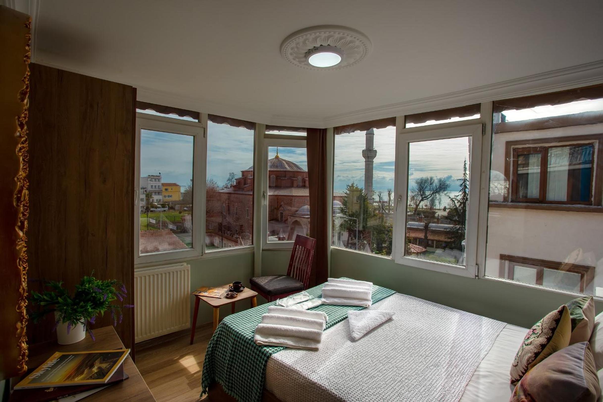 Deluxe Double Room with Sea View photo 2