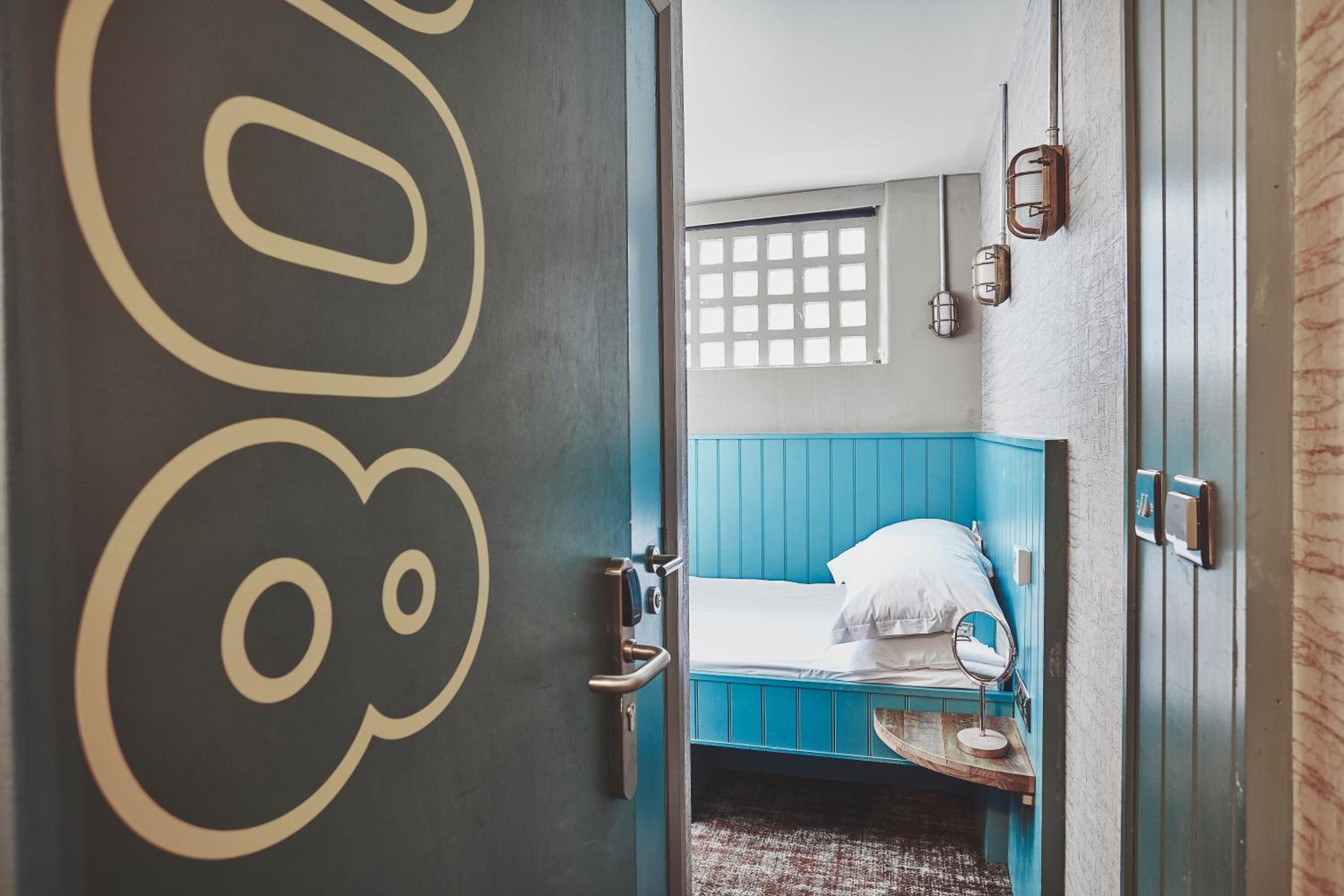 Double Room with Private External Bathroom photo 2
