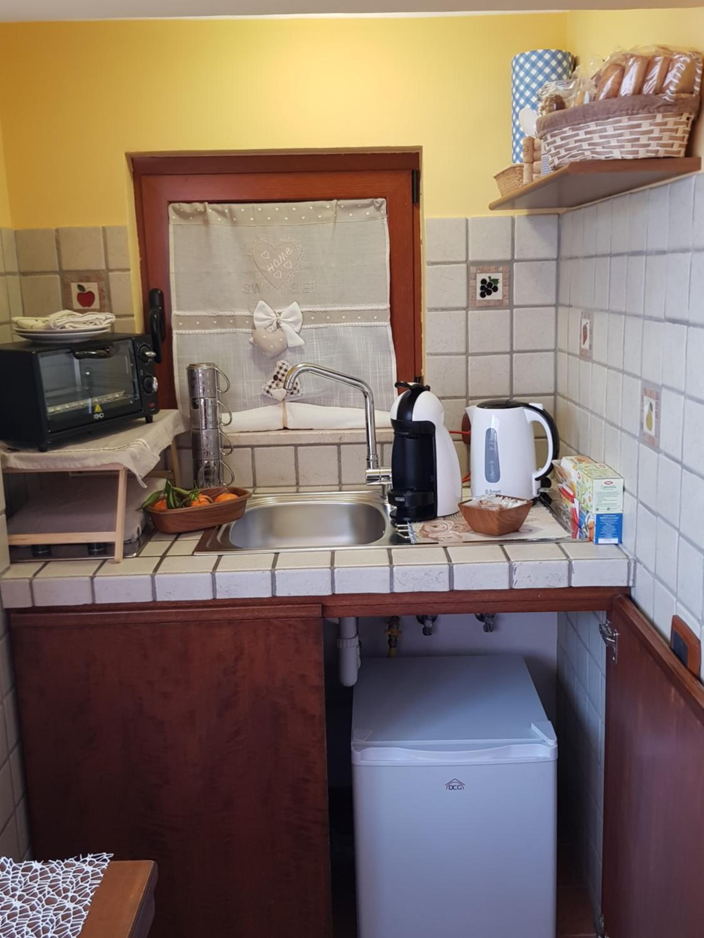 Double Room with Private Bathroom - Photo 9
