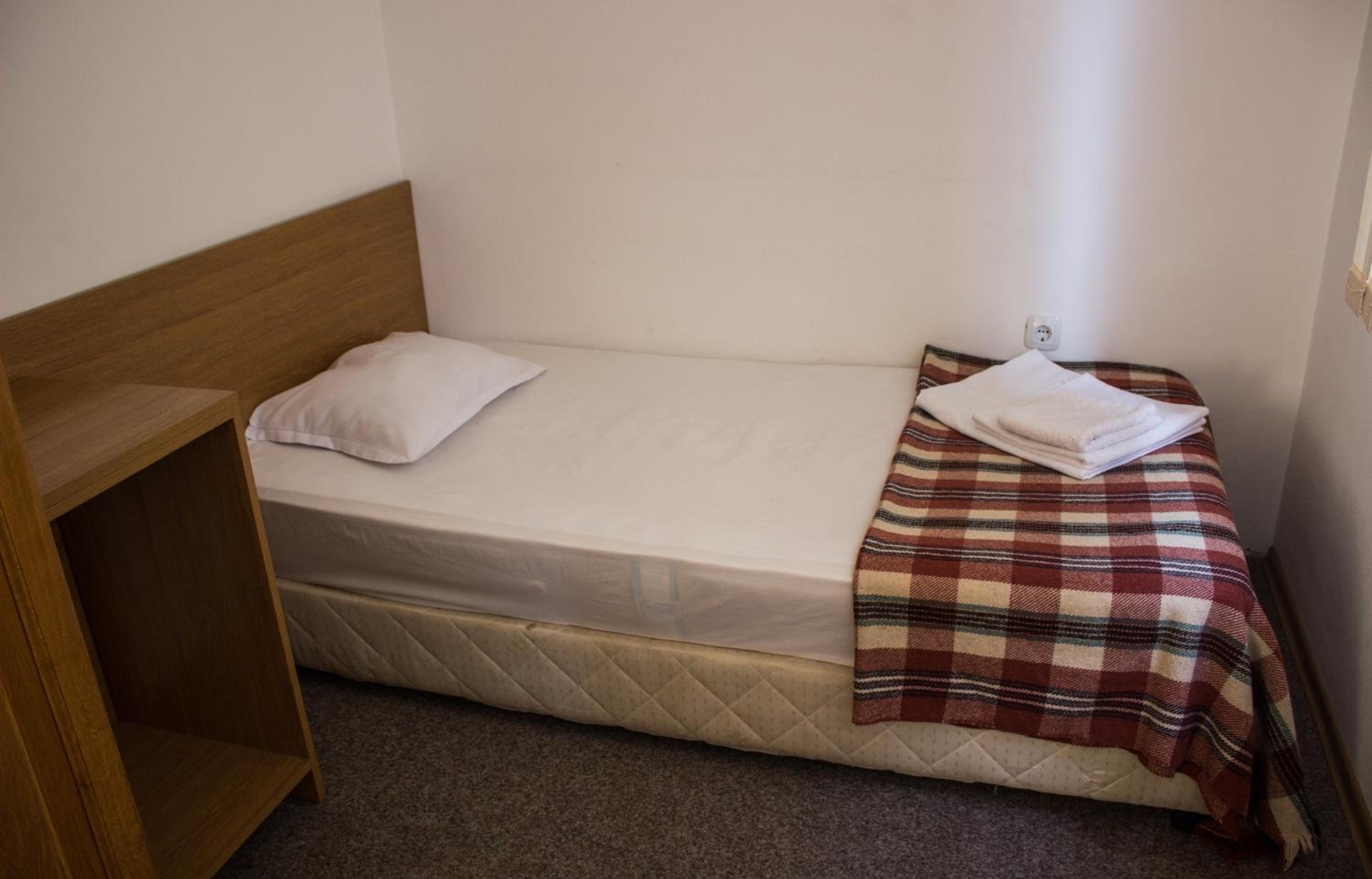Triple Room with Balcony - Photo 6