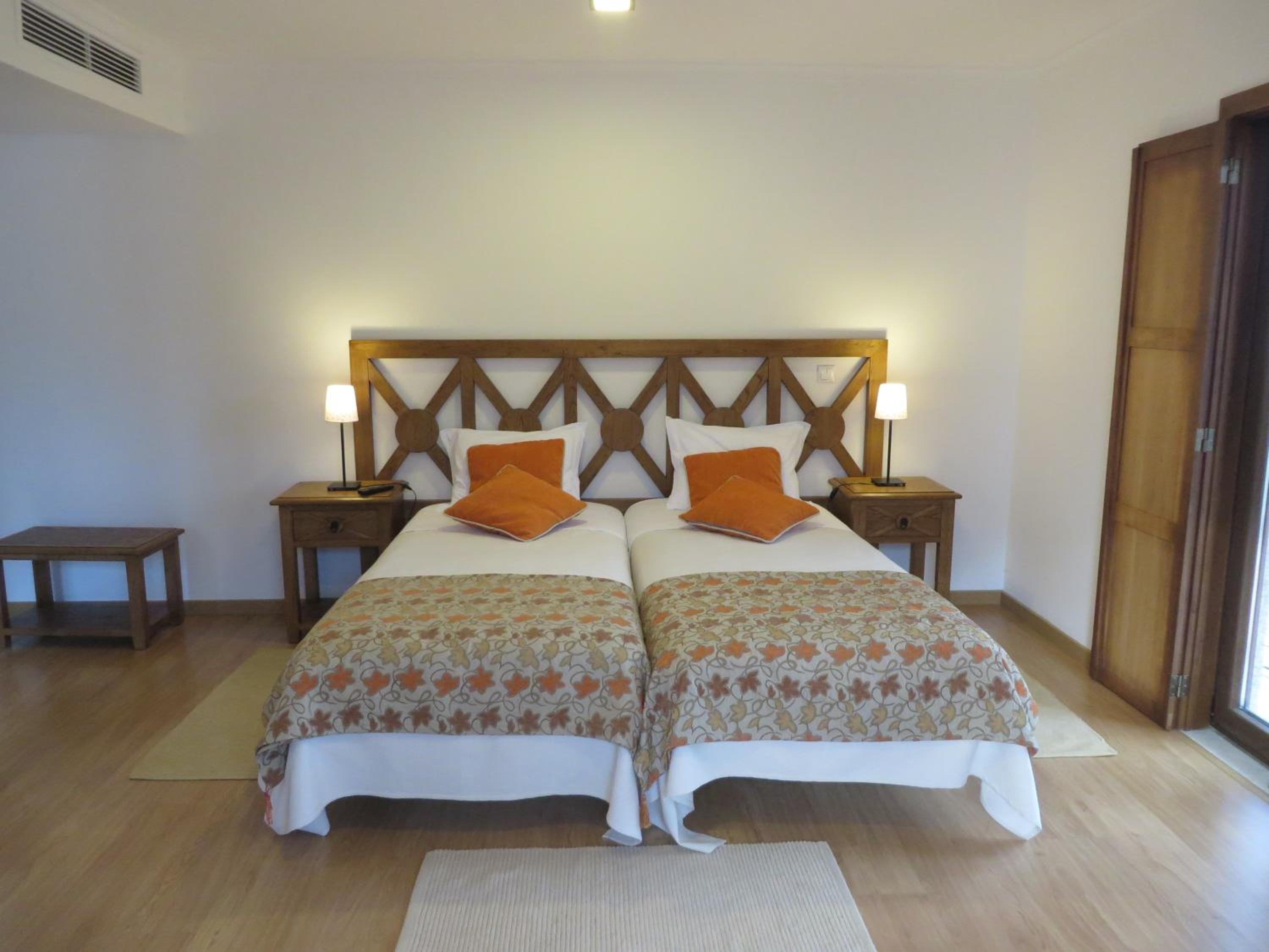 Double or Twin Room with Private Bathroom photo 1