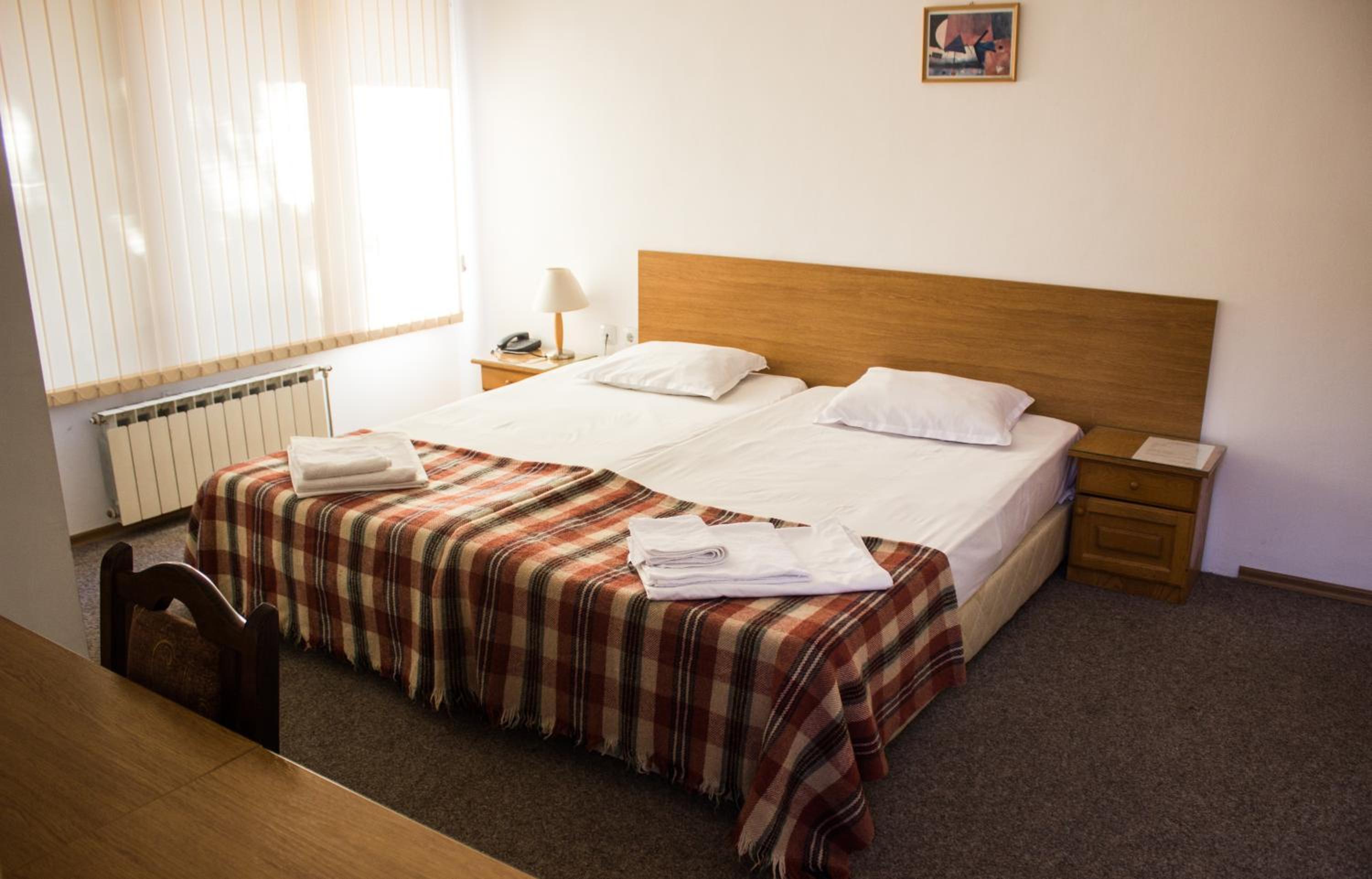 Triple Room with Balcony - Photo 8