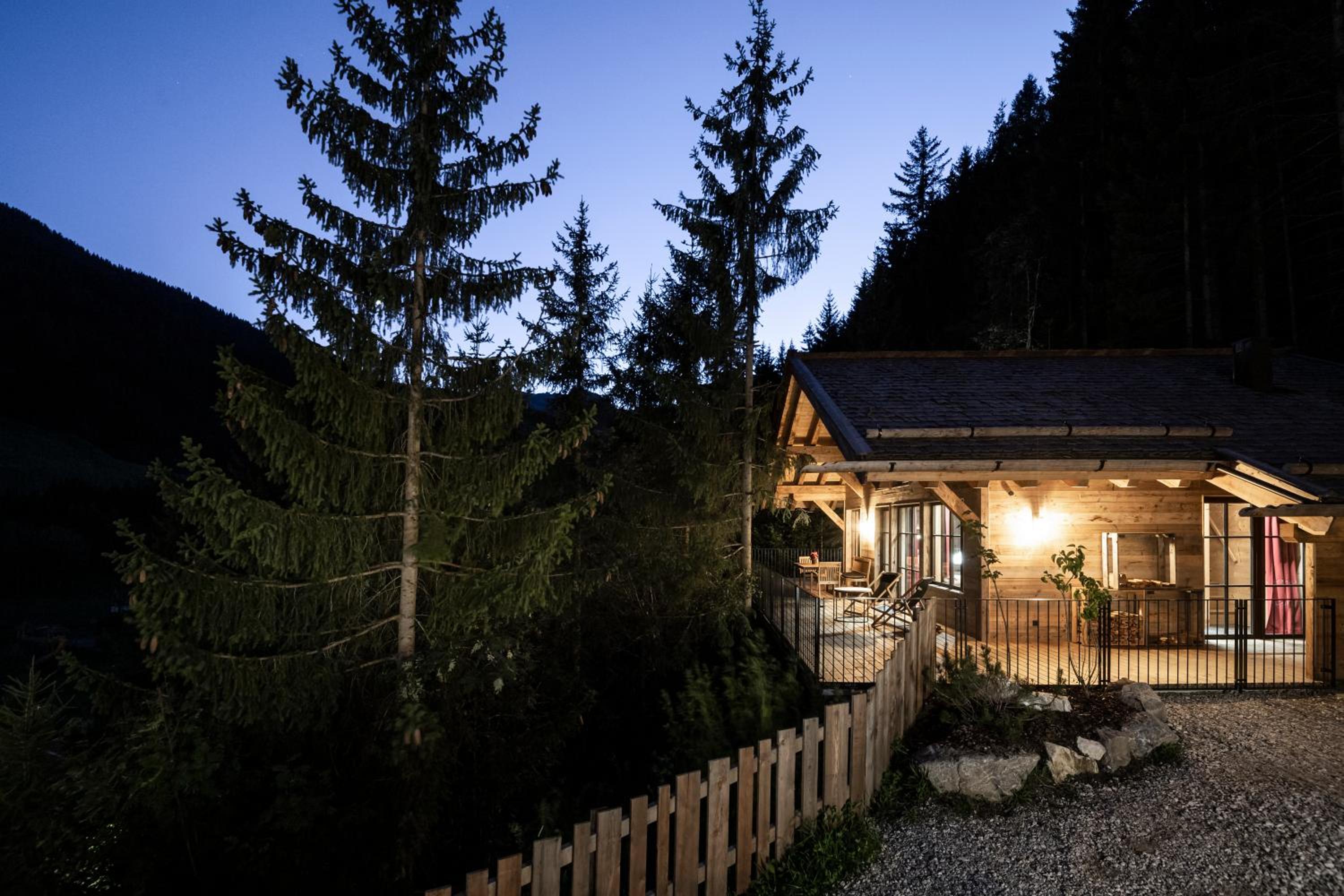 One-Bedroom Chalet - Photo 7