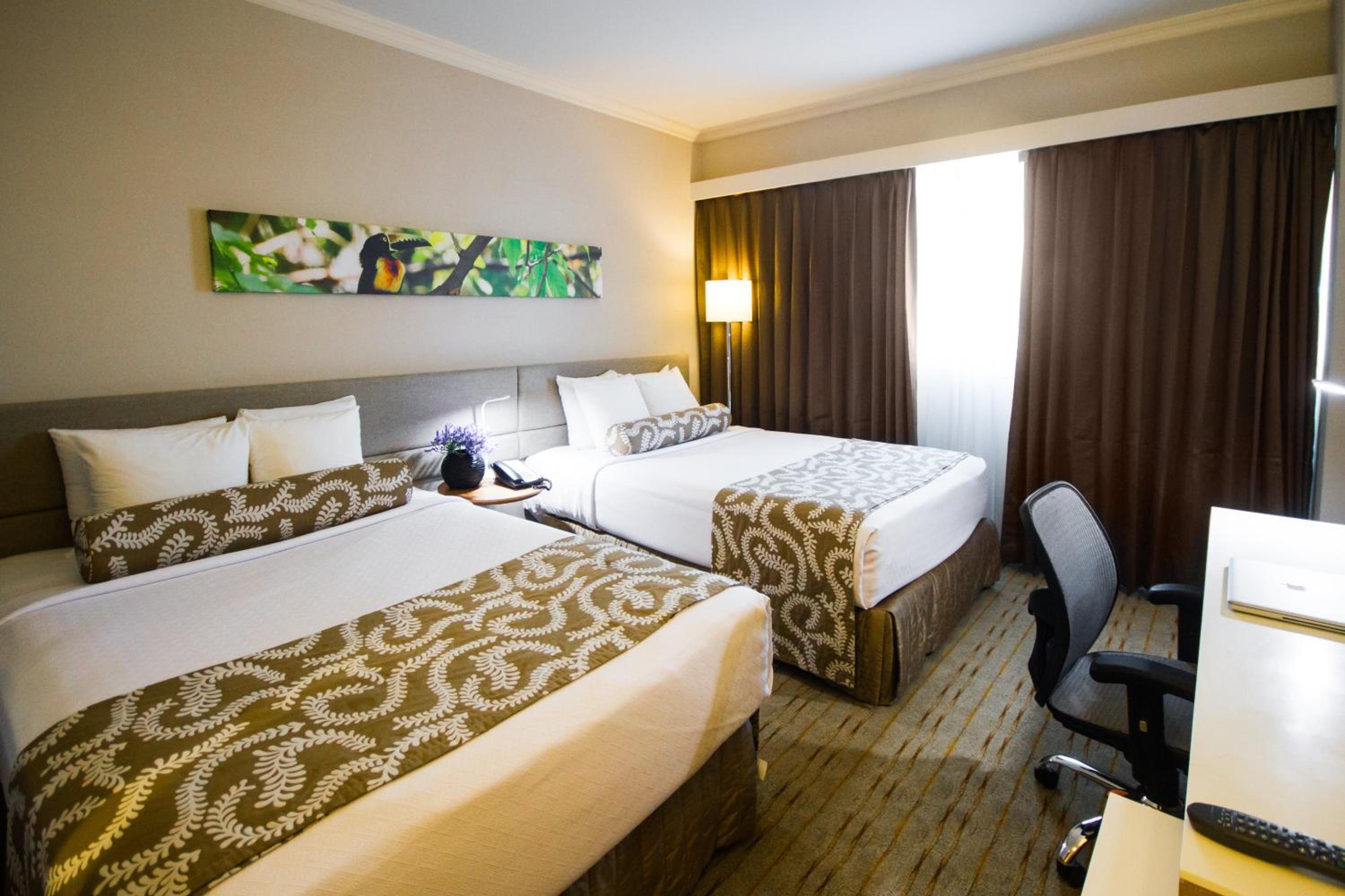Standard Double Room with Two Double Beds - Photo 4