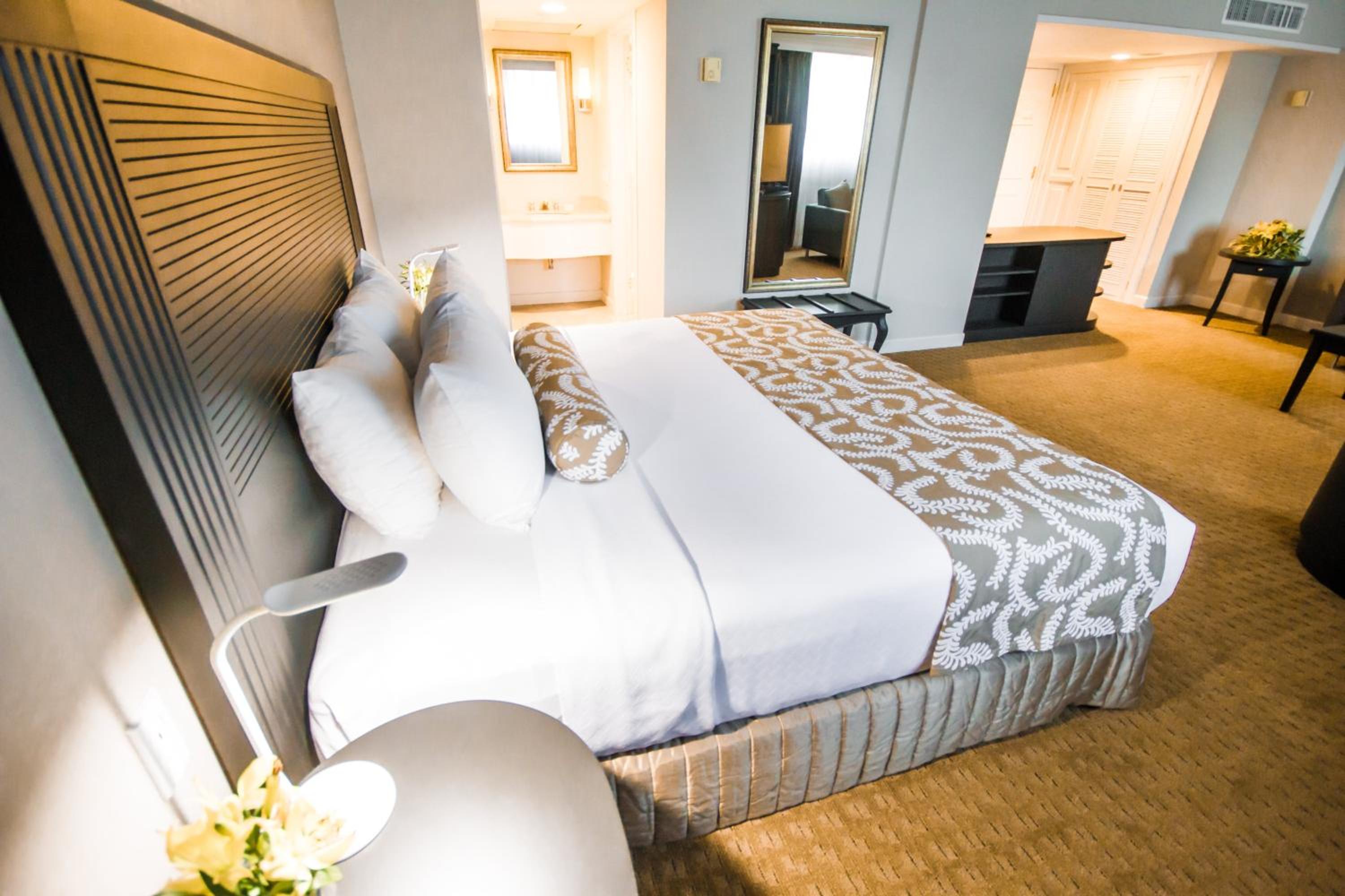 Junior King Suite - Photo 1