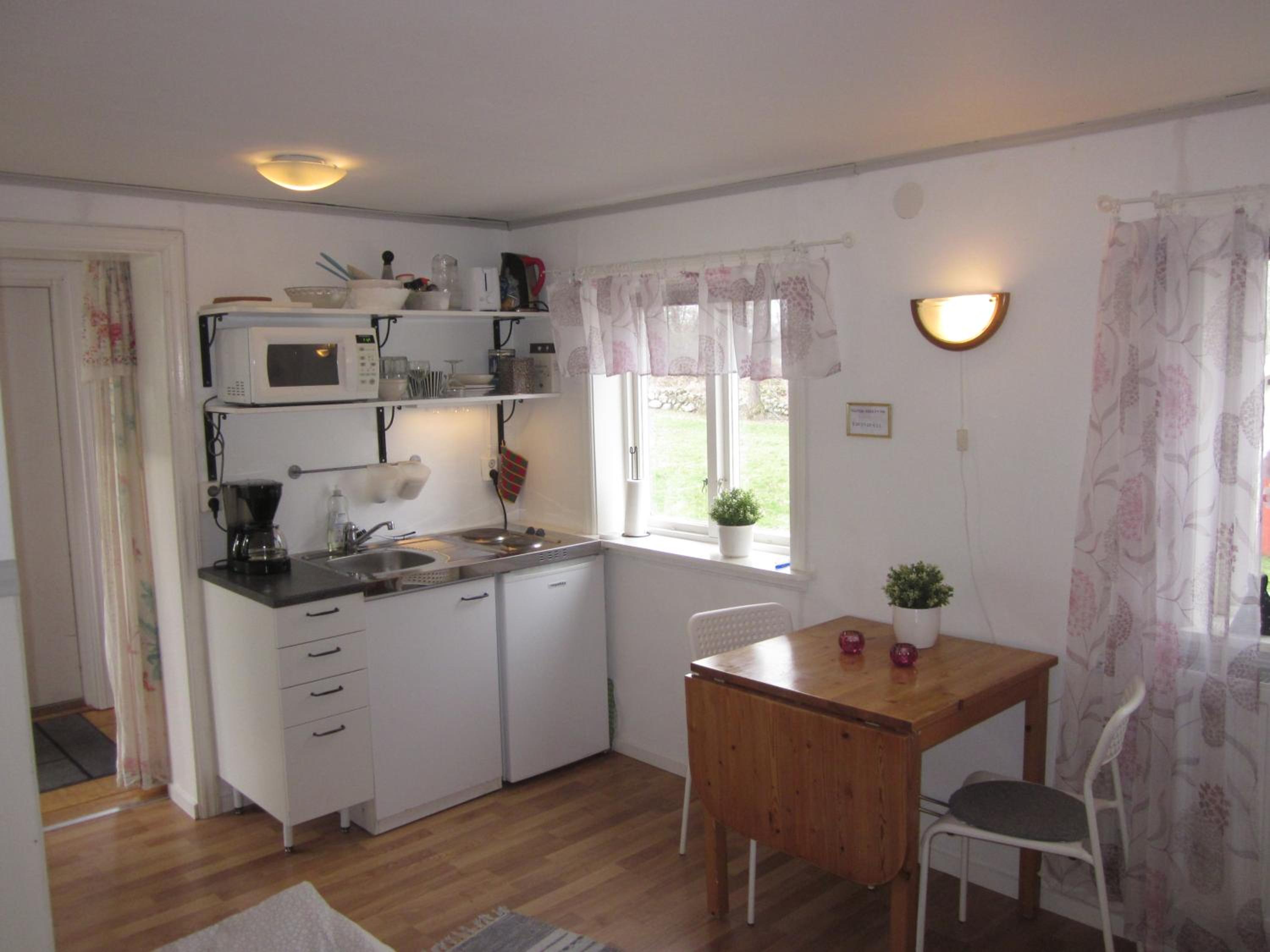 Apartment with Garden View - Photo 4