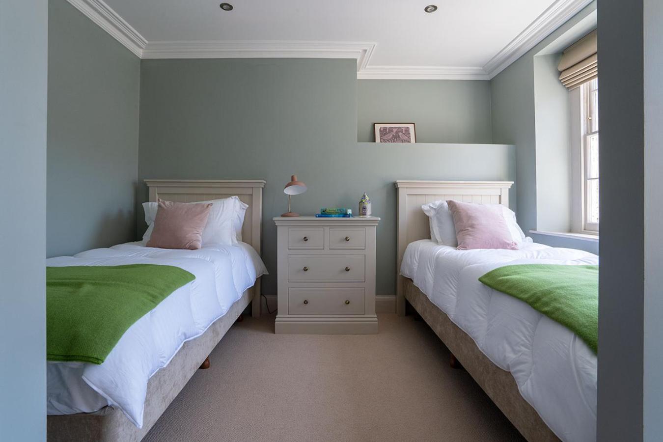 Deluxe Family Suite photo 3