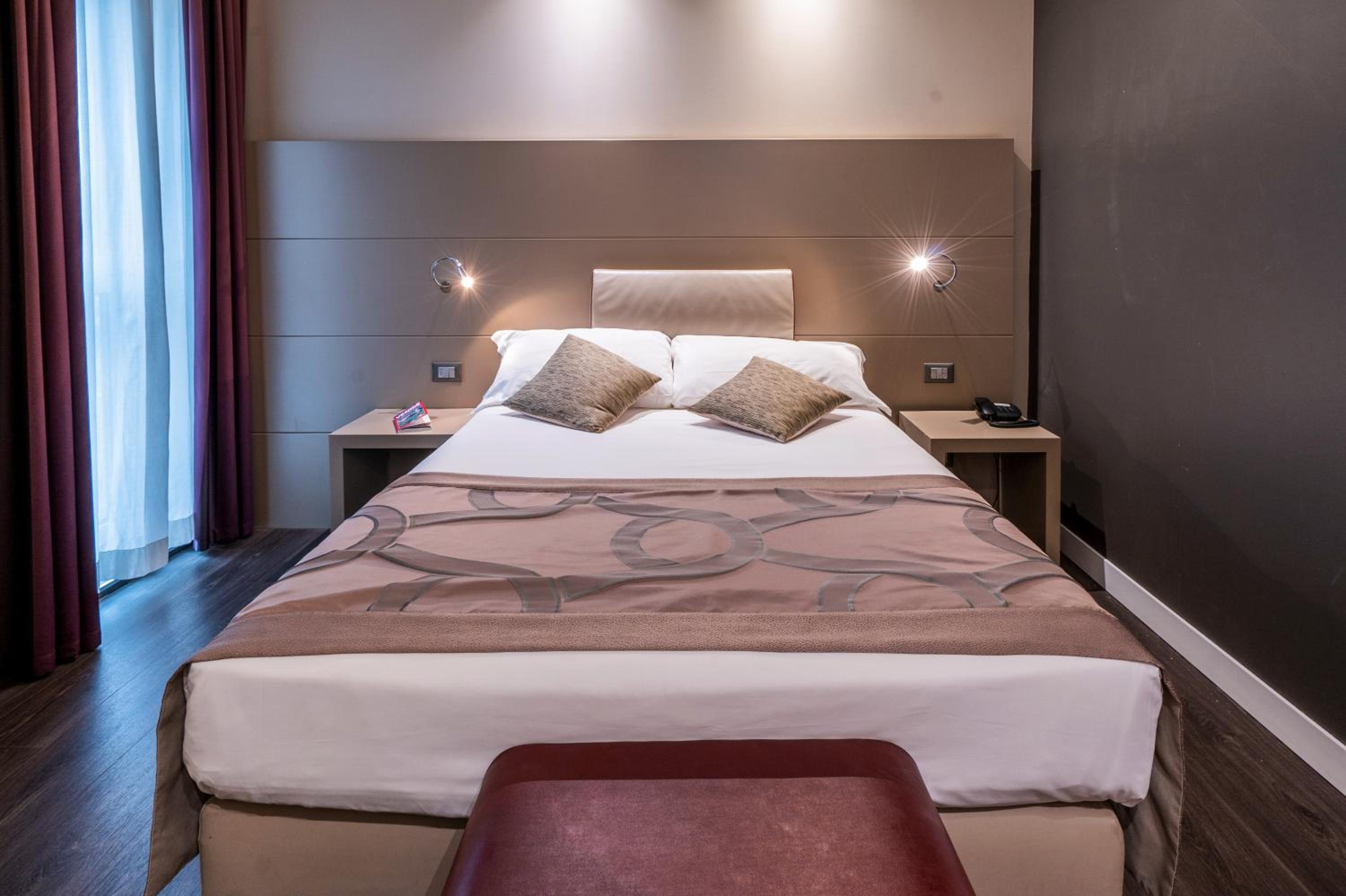 Smart economy room single use photo 1