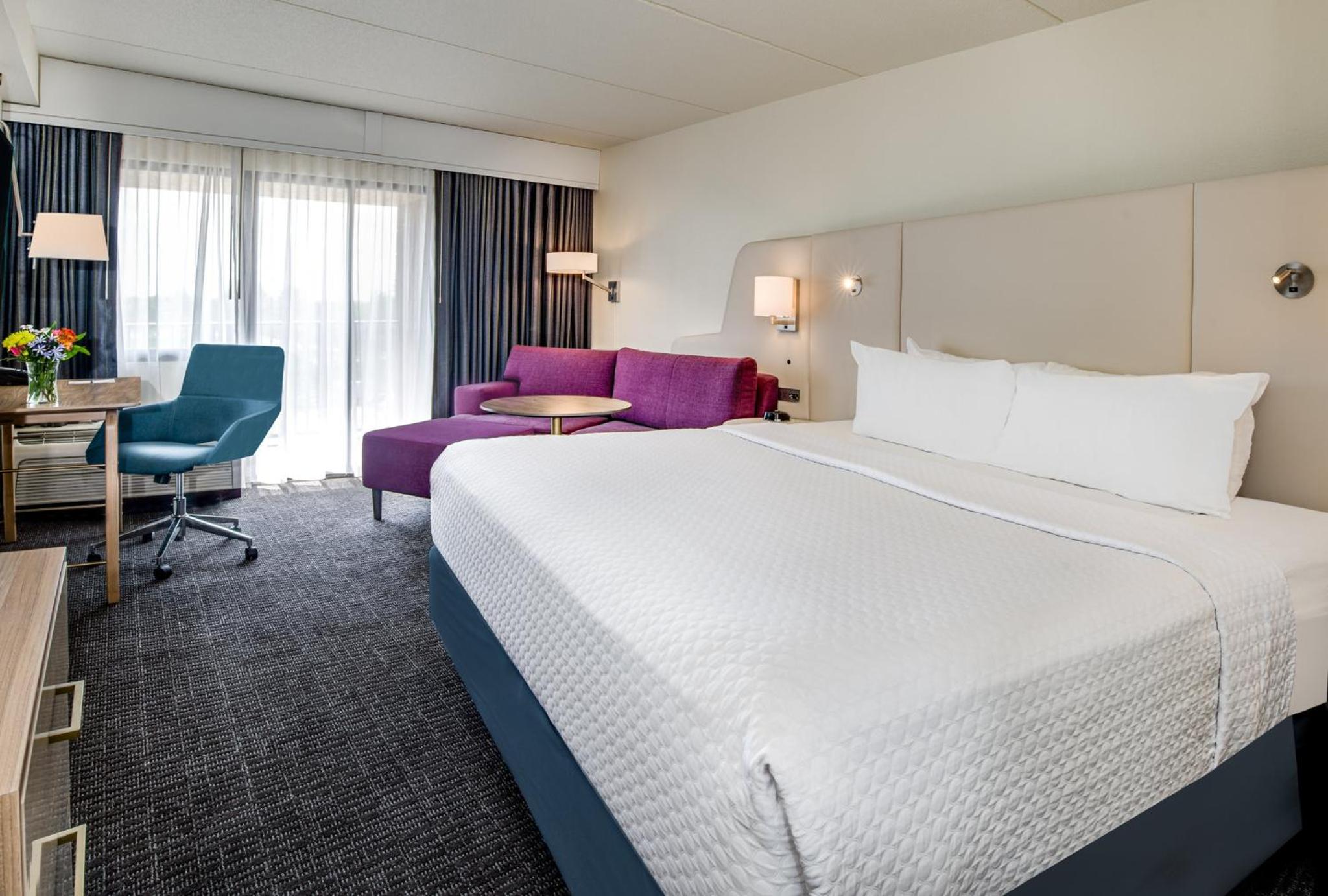 Premium King Room - Top Floor - Photo 4