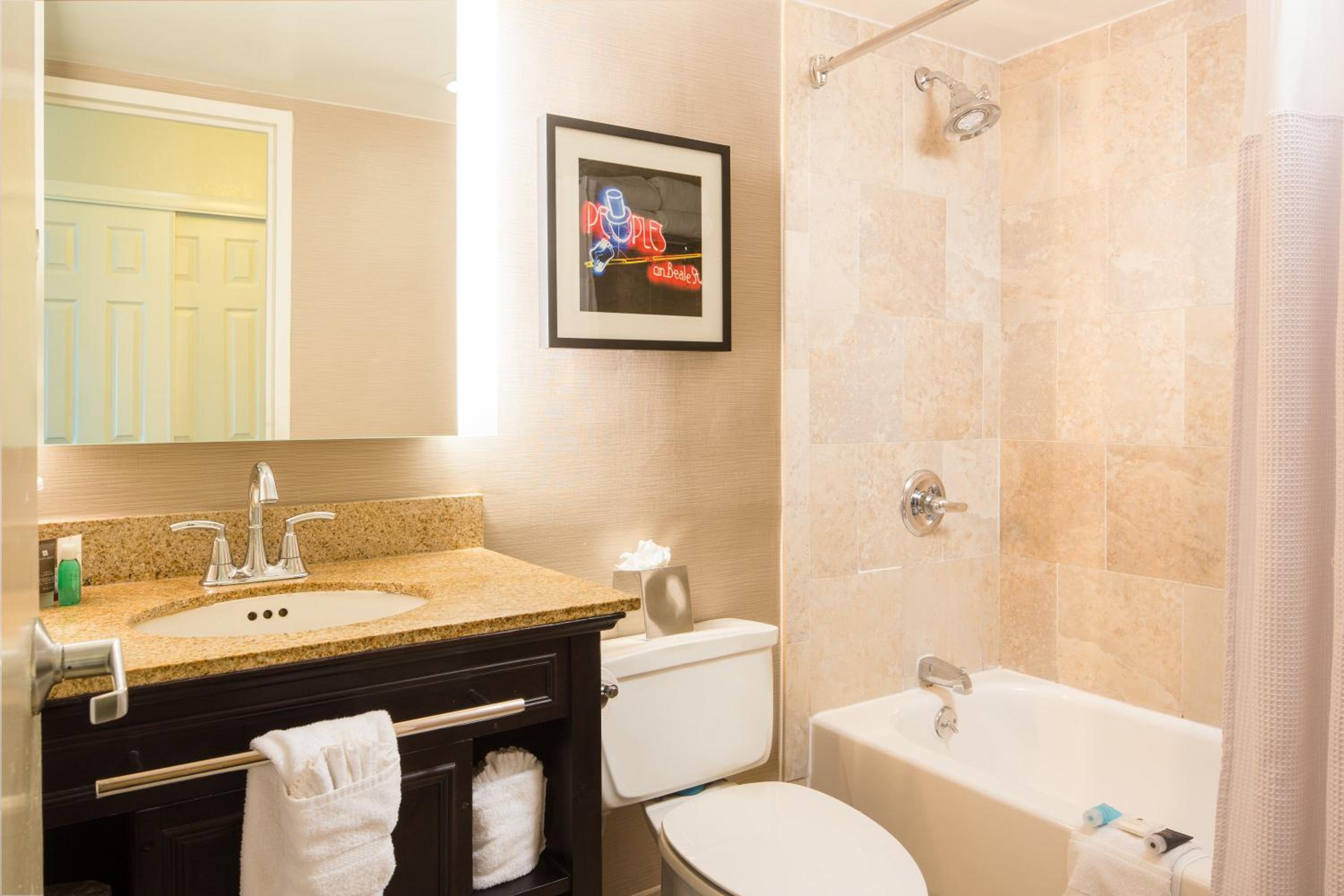 Standard King Room - Photo 2