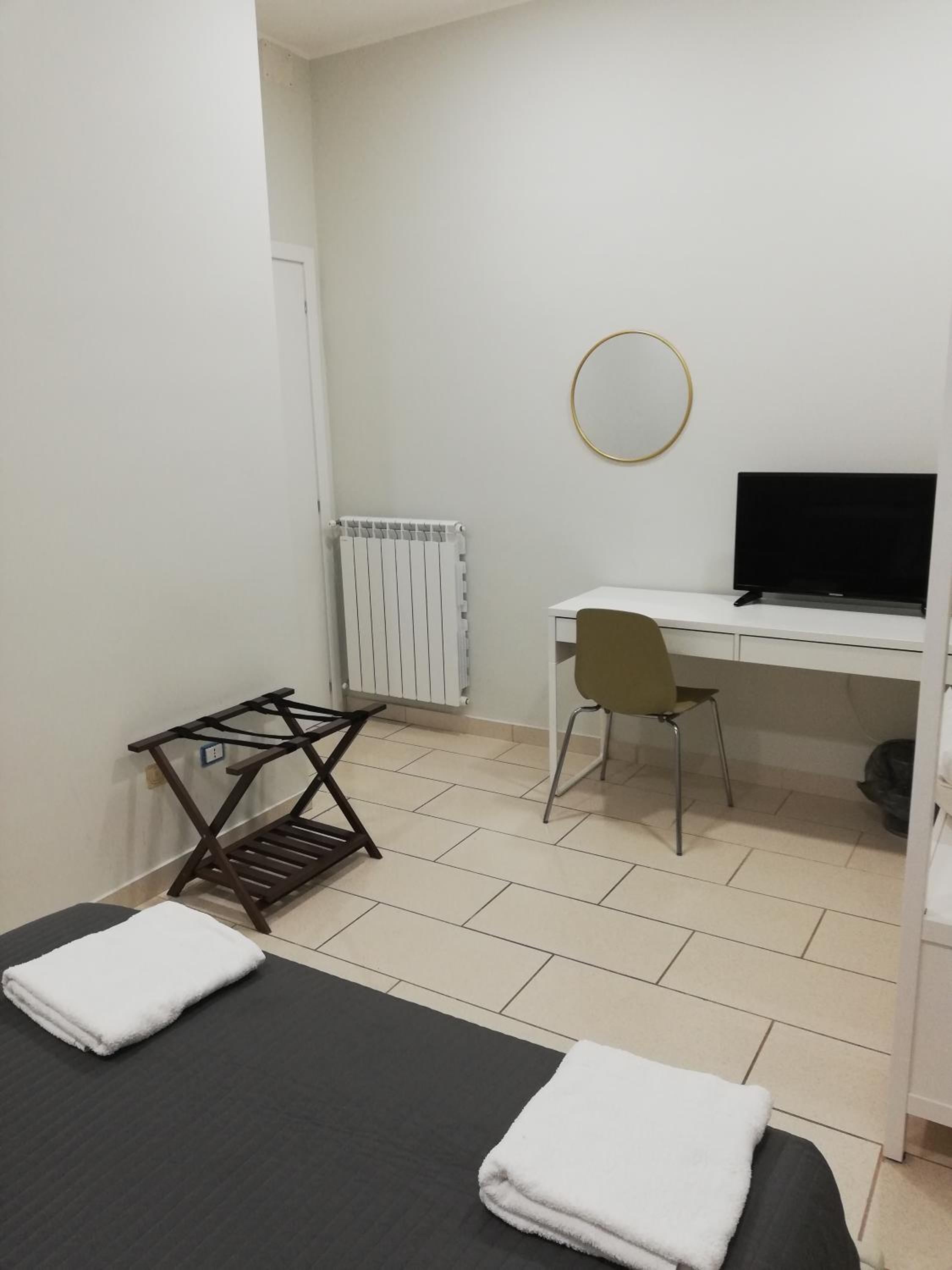 Deluxe Room (2 Adults + 1 Child) photo 1