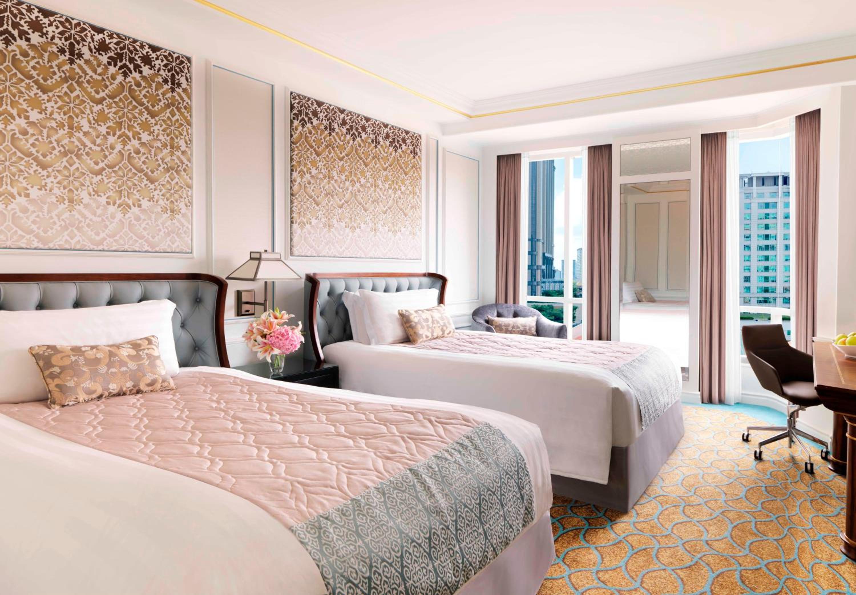 Classic Twin Room - High Floor thumbnail 5