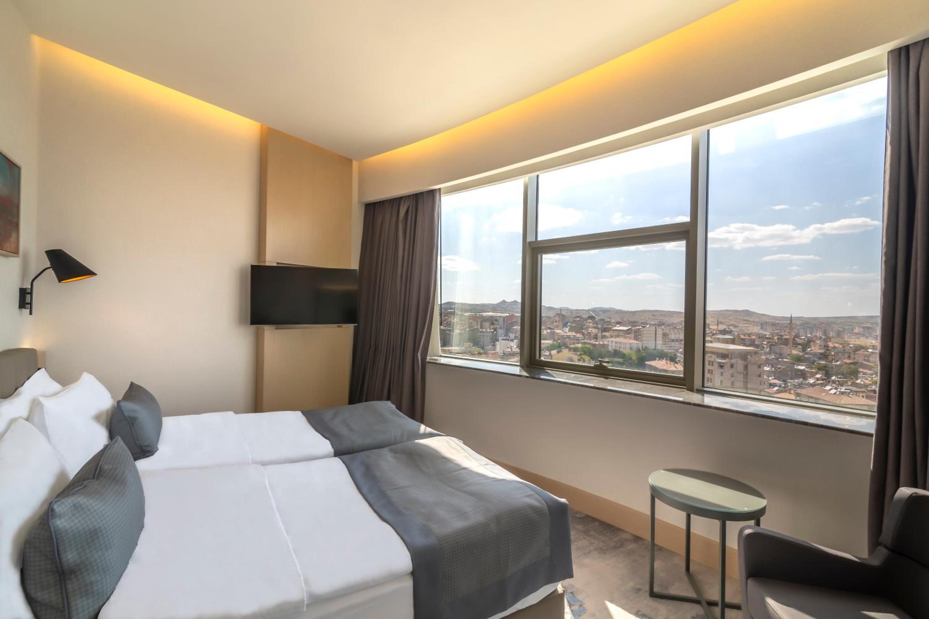 Standard Twin Room - Smoking photo 3